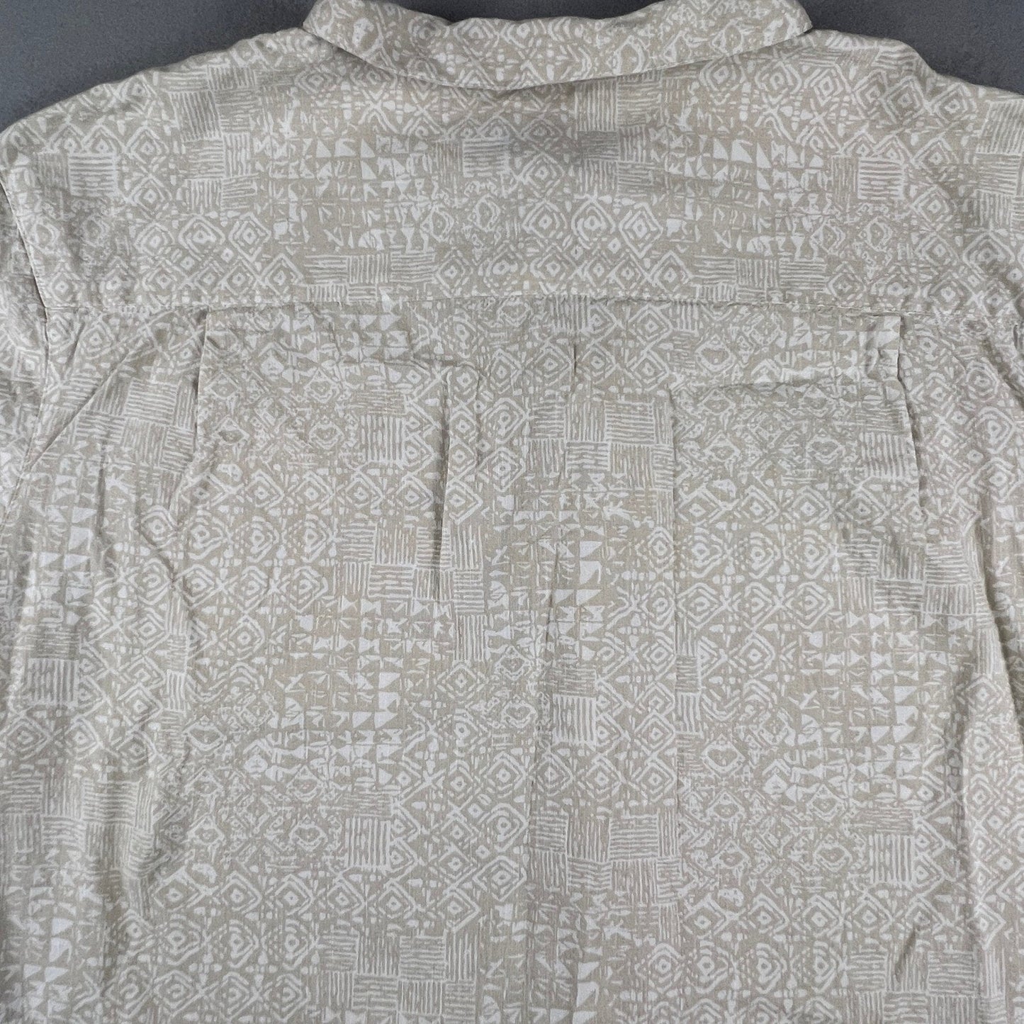 Hawaiian Button Up Shirt Mens 2XL Tan Geometric Tribal Print Casual Summer