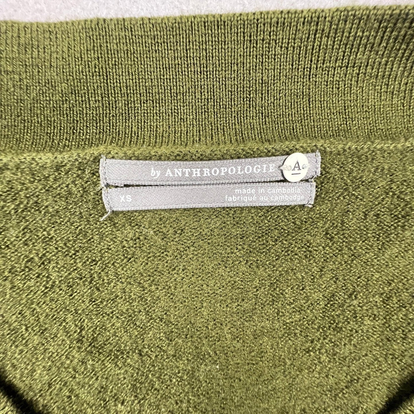 Anthropologie Sweater 100% Merino Wool Womens XS Tiered Hem Knit Minimalist