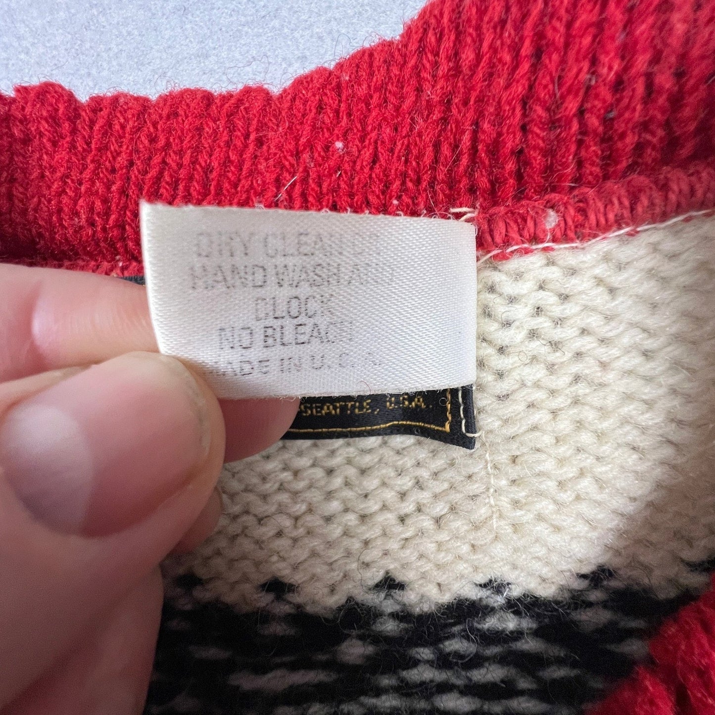 Vintage Eddie Bauer Cardigan Sweater Womens L Nordic Wool Blend Winter Snowflake