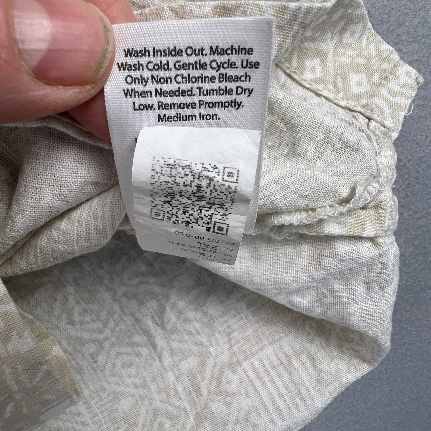 Hawaiian Button Up Shirt Mens 2XL Tan Geometric Tribal Print Casual Summer