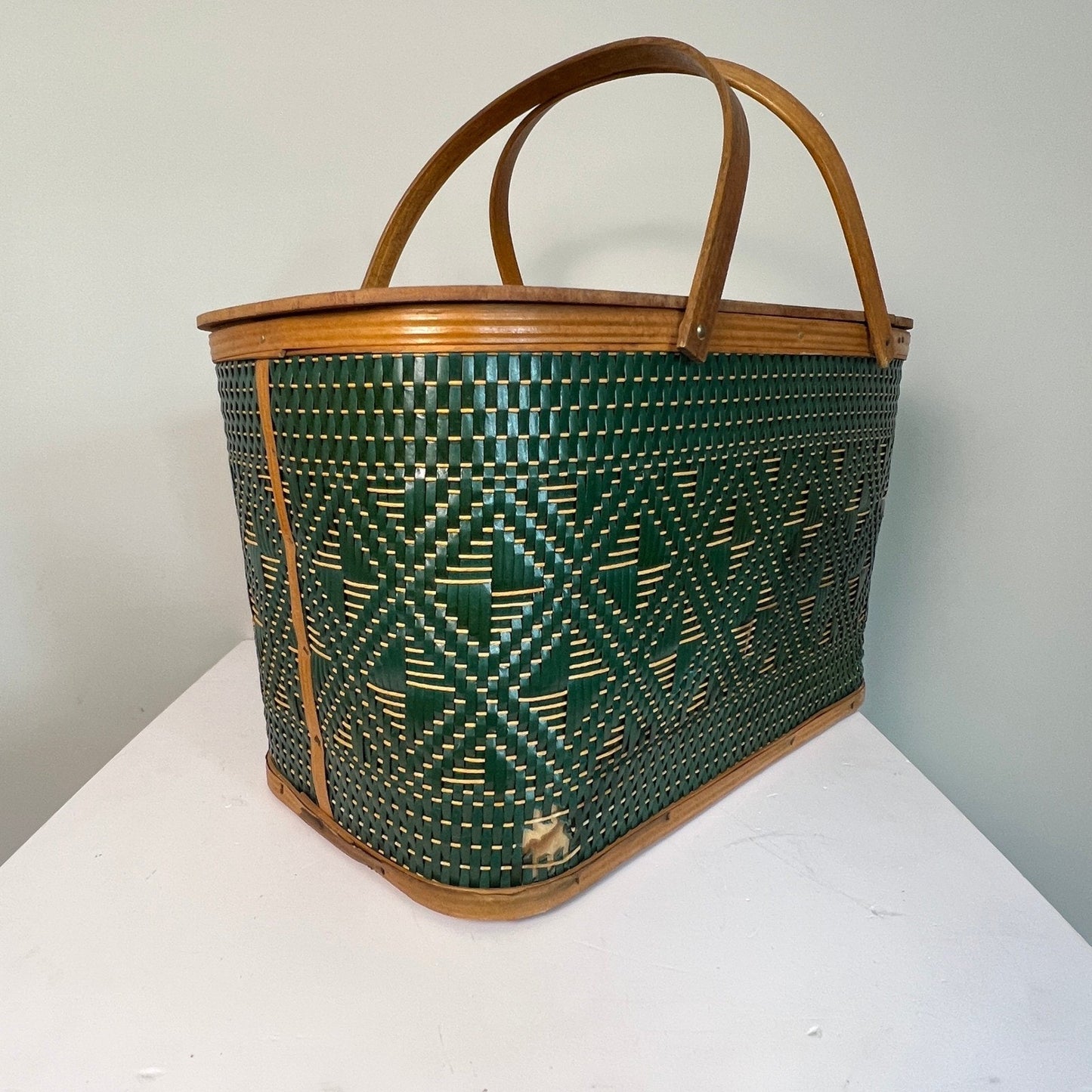 VTG 60s Hawkeye Picnic Basket Green Woven Wood Lid Mid Century Retro Decor