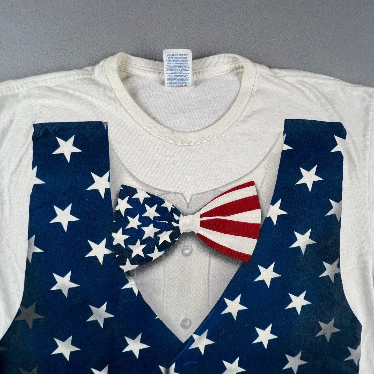 Liquid Blue T-Shirt Mens Large USA Flag Tuxedo Vest White Bow Tie Patriotic 4th