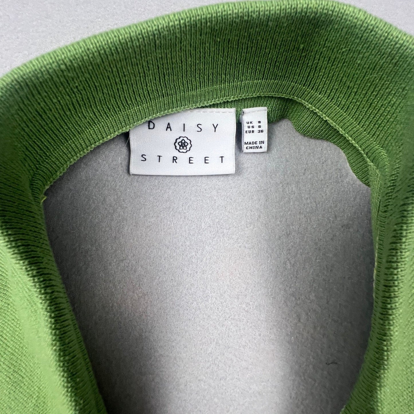 Daisy Street Halter Knit Top Womens Small Green Floral Button Front Retro Y2K