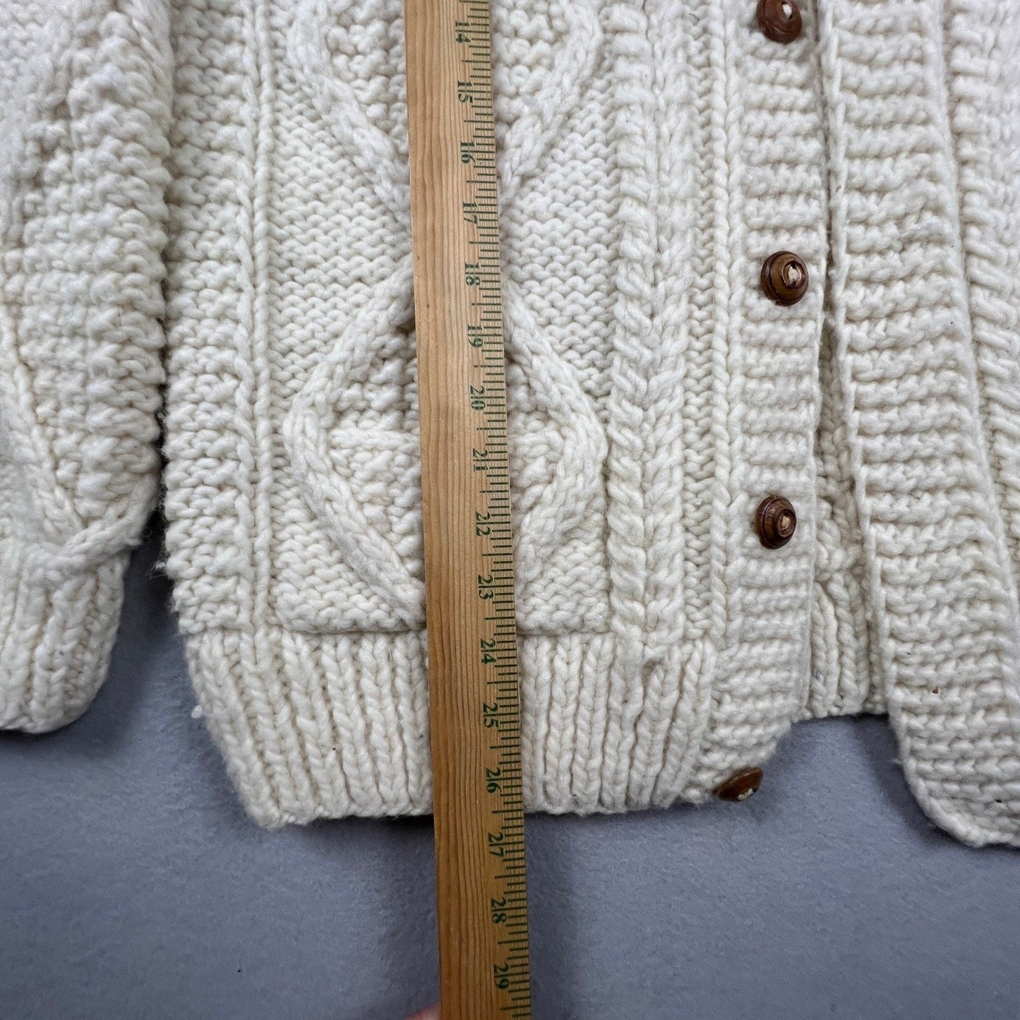 Vintage Hand Knit Cardigan Sweater Mens L Cream Wool Cable Knit Ecuador C.C.H.