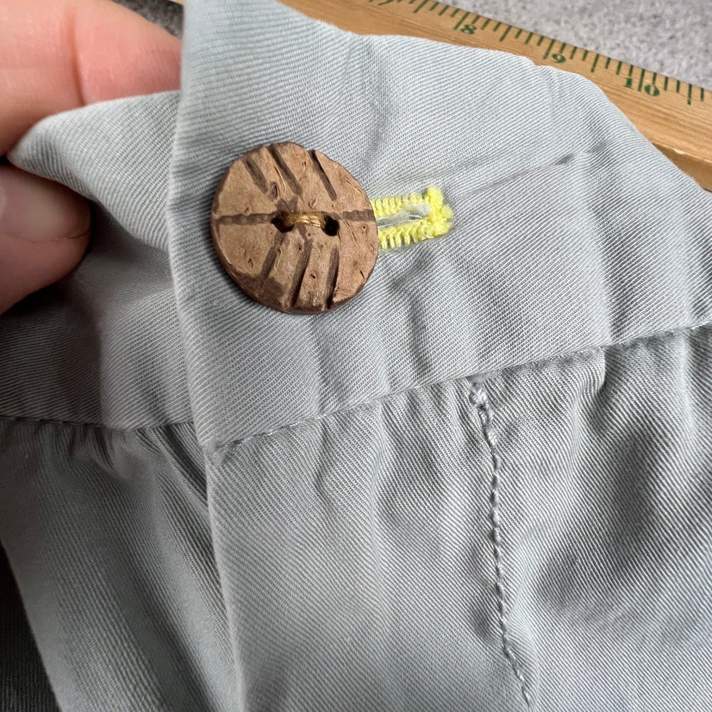 GAP Wide Leg Chino Pants Womens 10 Grey Wood Button Casual Career Trousers