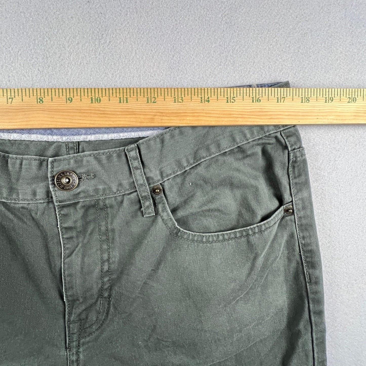 Mossimo Supply Co Pants Mens 34x31 Olive Green Slim Straight Cotton Chino Casual