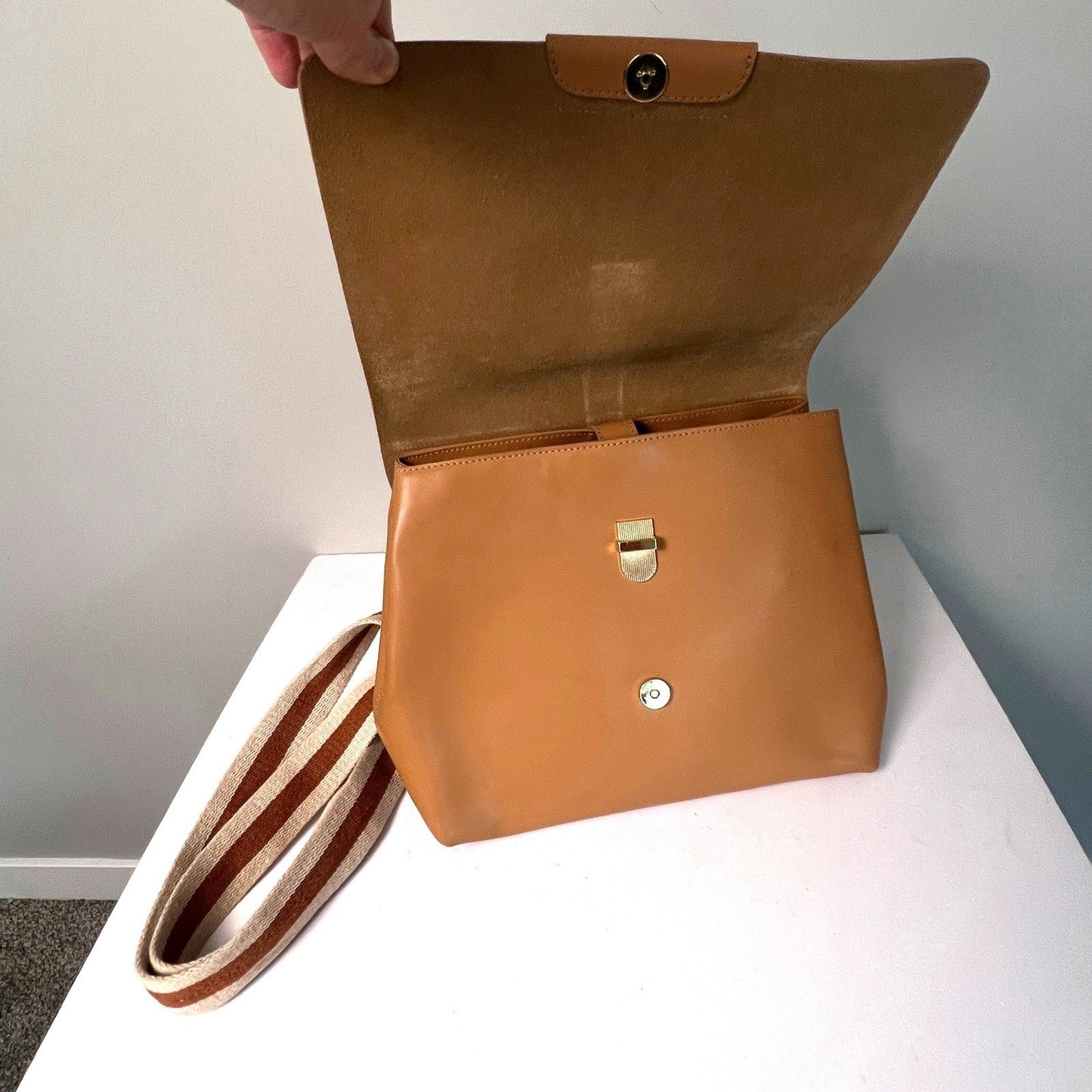 Paola Nutti Purse Bag Womens Large Tan Leather Made in Italy Elegant Boho