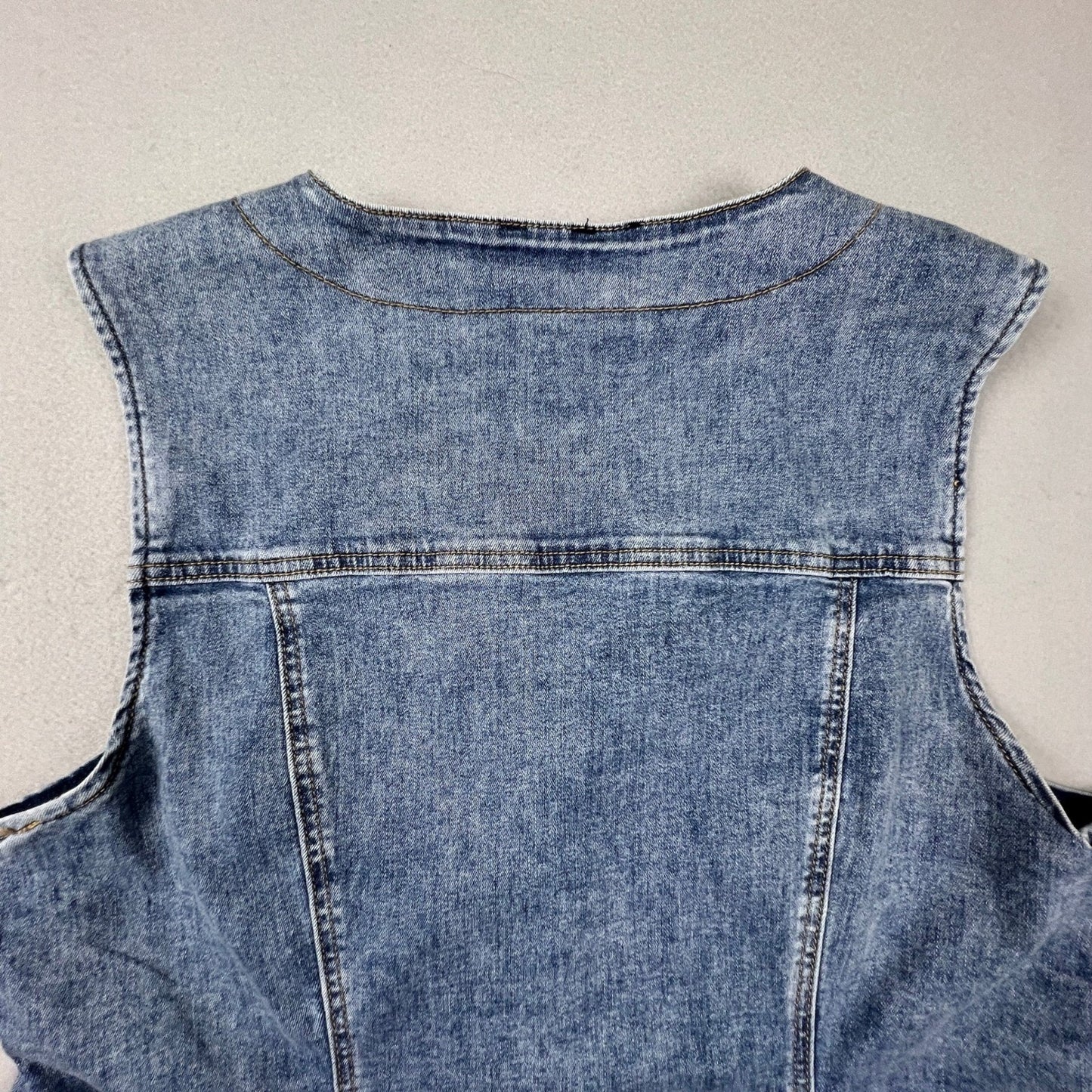 Bebe Denim Vest Womens XL Blue Button Front Gold Hardware Casual Y2K Style