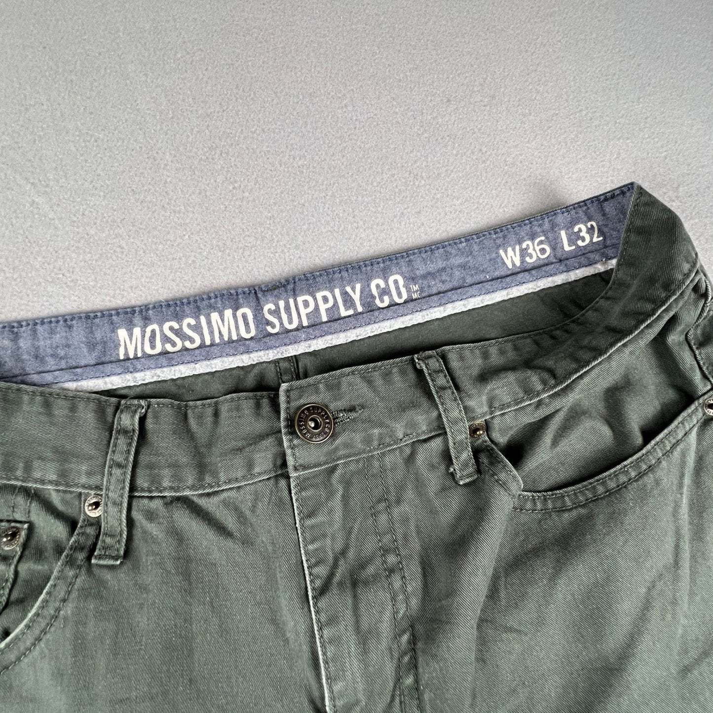 Mossimo Supply Co Pants Mens 34x31 Olive Green Slim Straight Cotton Chino Casual