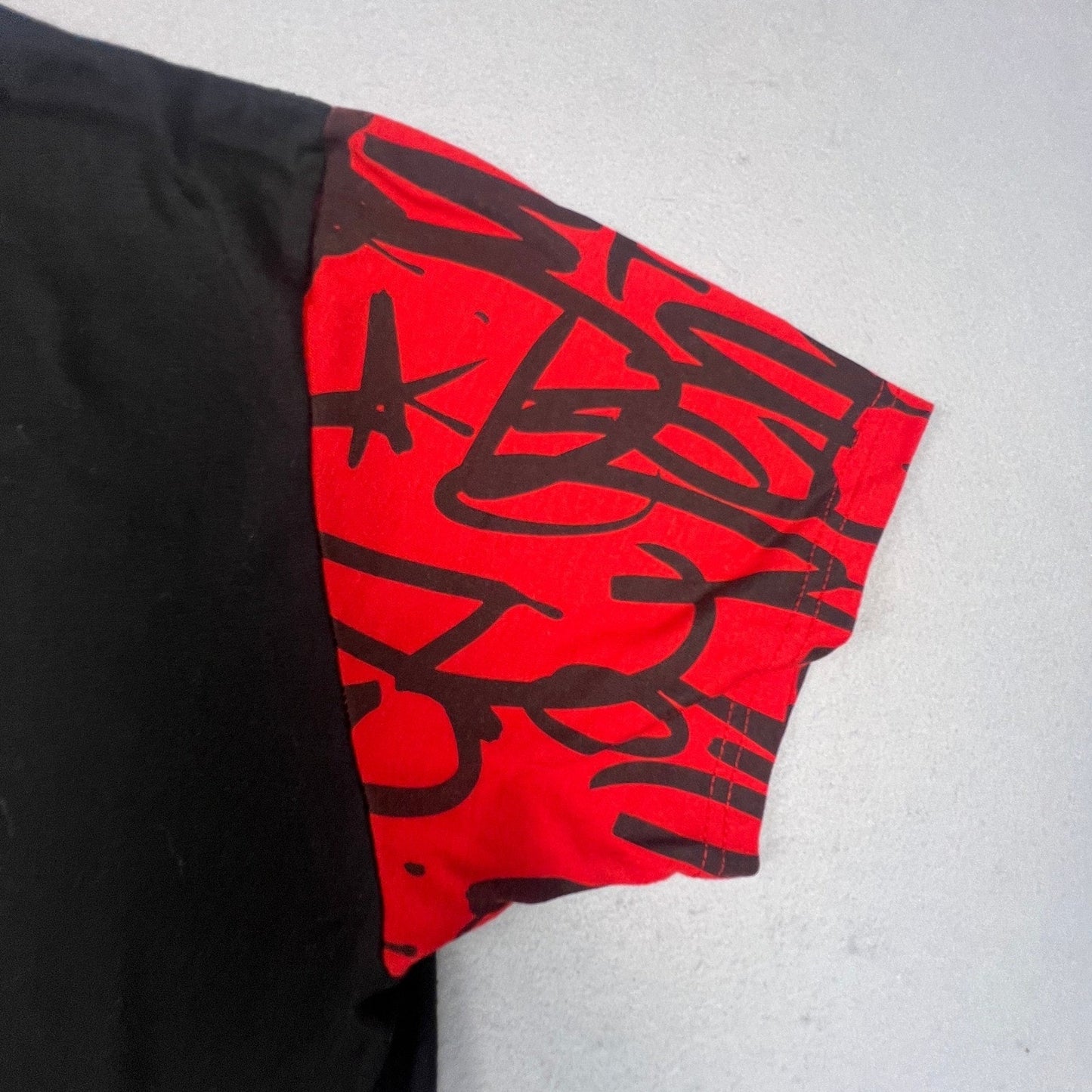 Launder Graphic Tee Mens XL Black Red Drip Bear Streetwear Graffiti Ringer Shirt