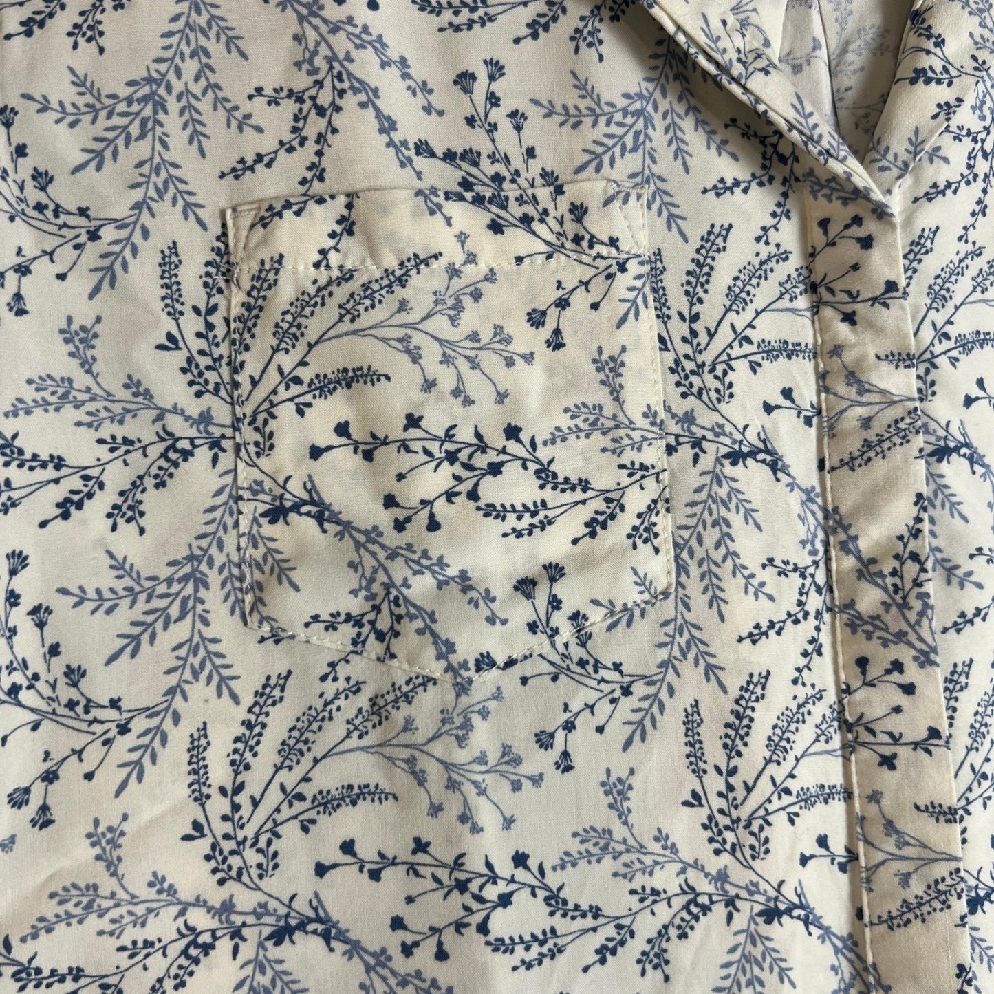 Floral Blouse Womens Small Button Up Lightweight Spring Summer Top