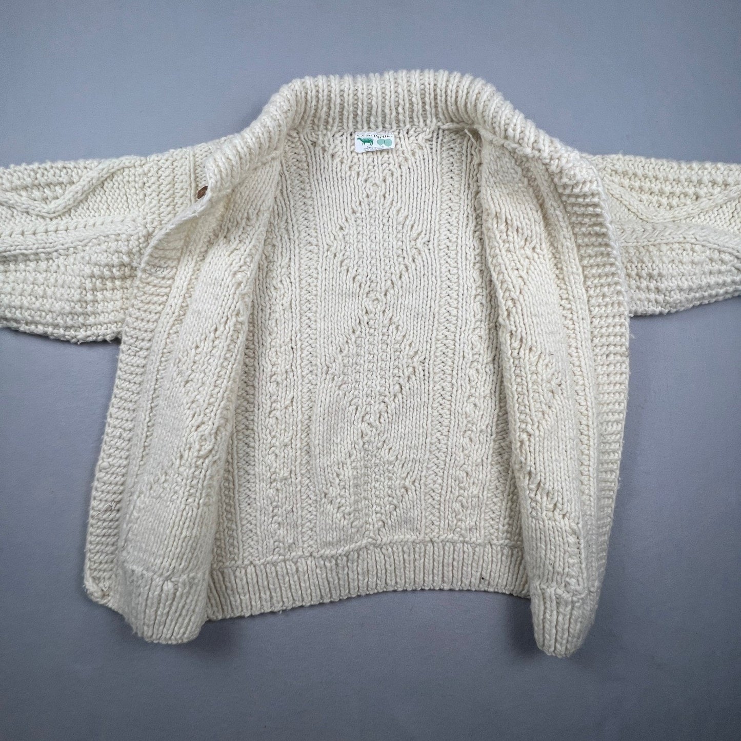 Vintage Hand Knit Cardigan Sweater Mens L Cream Wool Cable Knit Ecuador C.C.H.