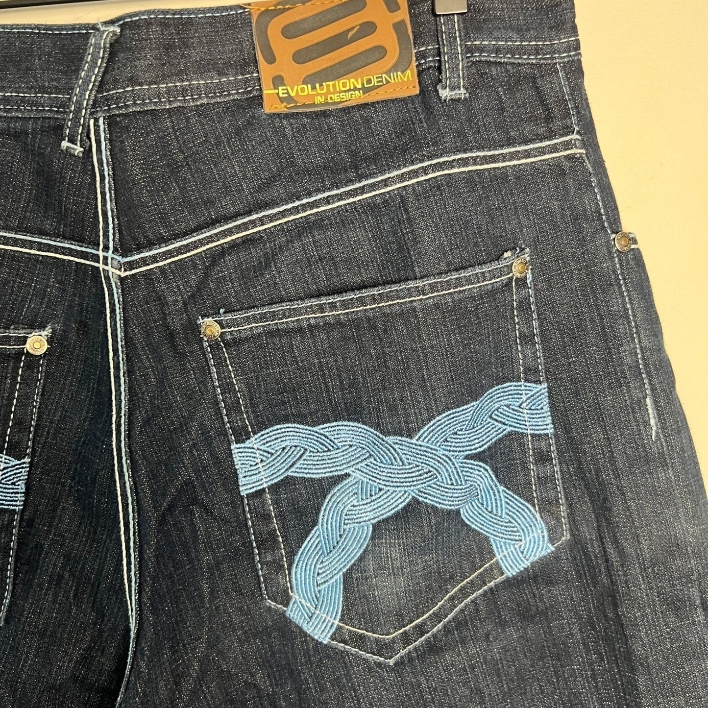 Evolution in Design Denim Shorts Men's Dark Wash Size 36 Embroidered Pockets Y2K