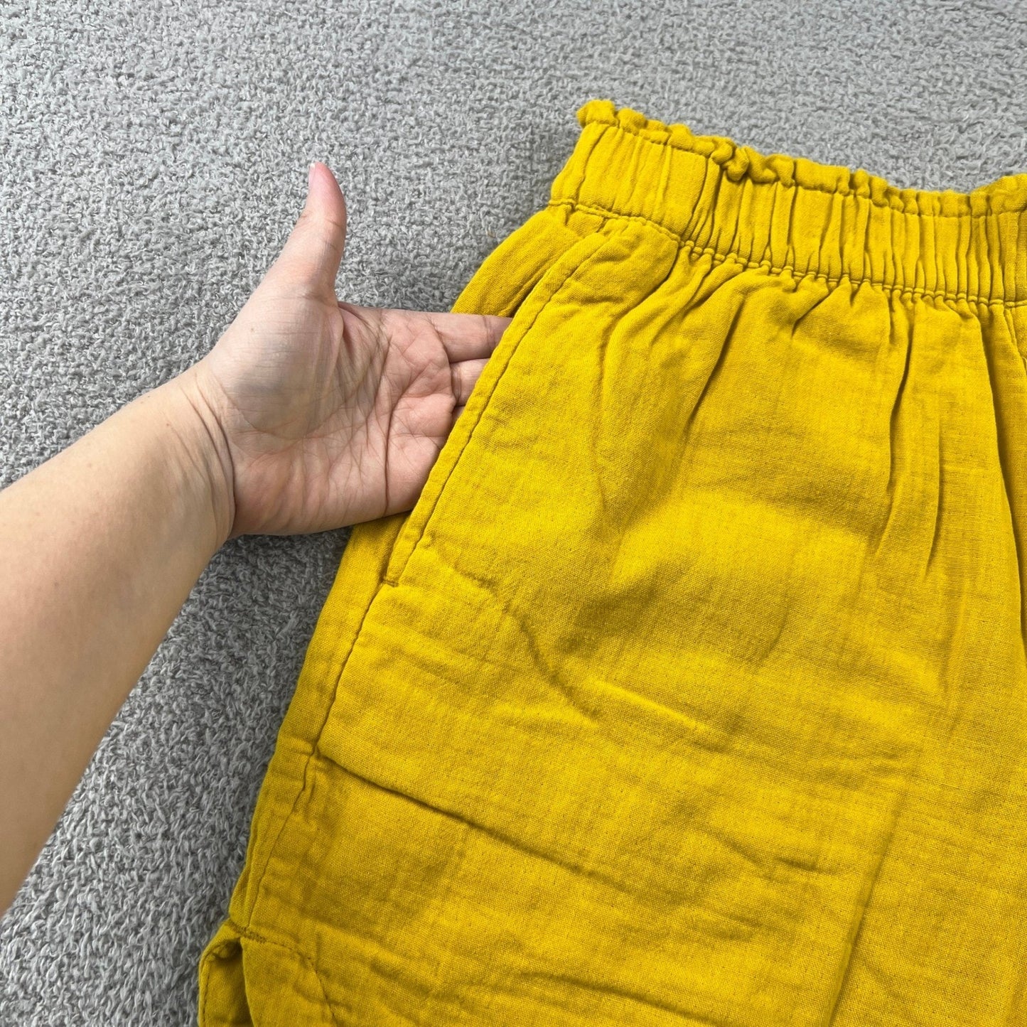 11100% Cotton Gauze Comfort Waistband Shorts Womens Small Old Navy Mustard Yellow
