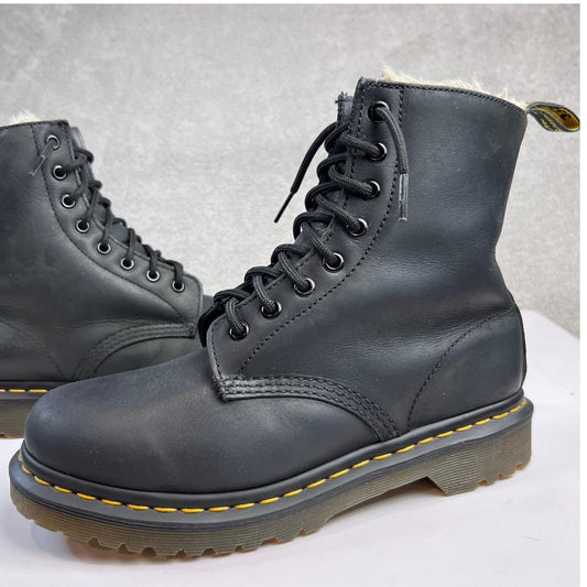 Dr Martens Boots US Size 8 1460 Black Leather Faux Fur Lined Combat Boots