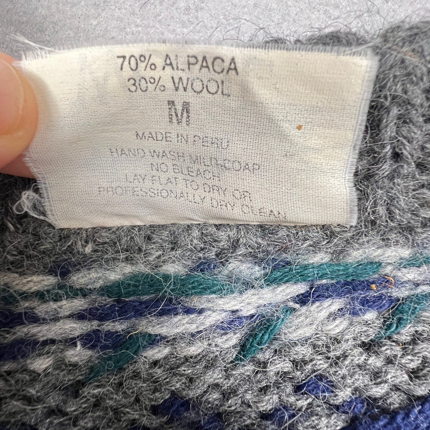 Vintage Alpaca Wool Sweater Mens Medium Gray Fair Isle Snowflake Knit Peru Boho