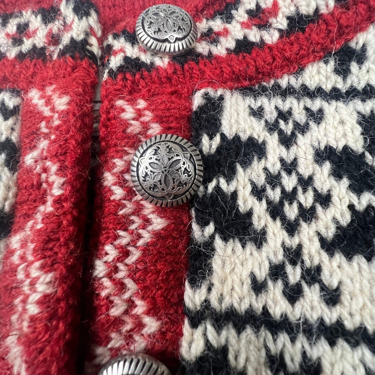 L.L. Bean Sweater Womens Small Cream Red Nordic Fair Isle Wool Blend VTG USA