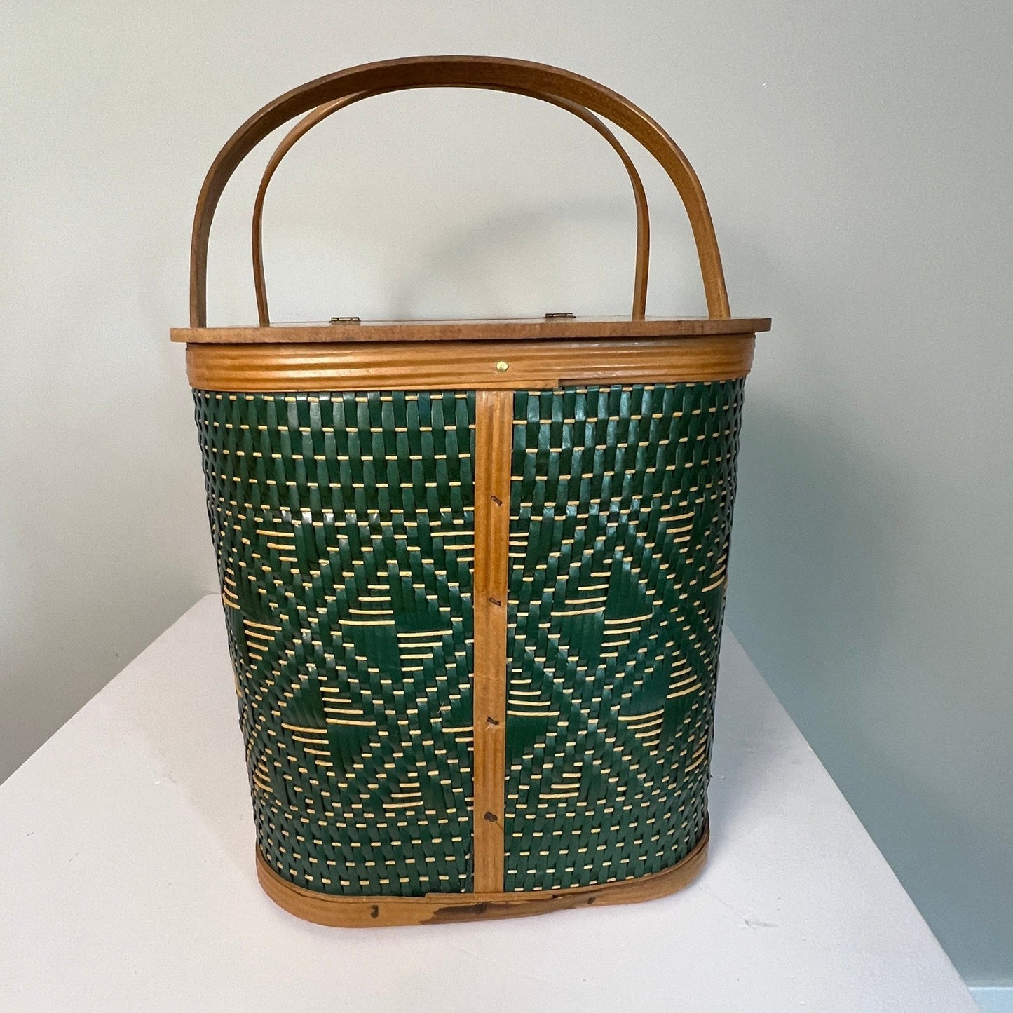 VTG 60s Hawkeye Picnic Basket Green Woven Wood Lid Mid Century Retro Decor