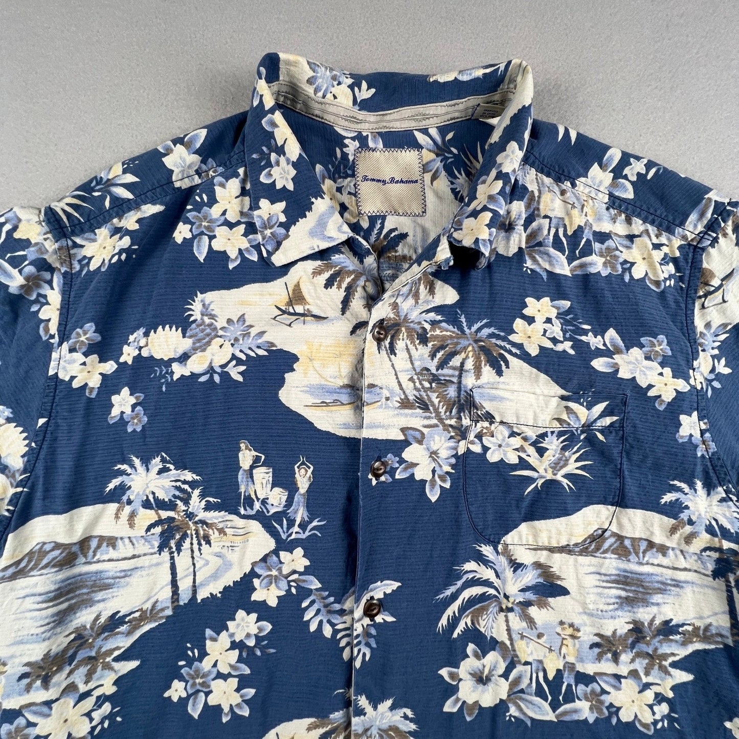 Tommy Bahama Button Front Shirt Mens L Blue Silk Hawaiian Palm Tree Island Aloha
