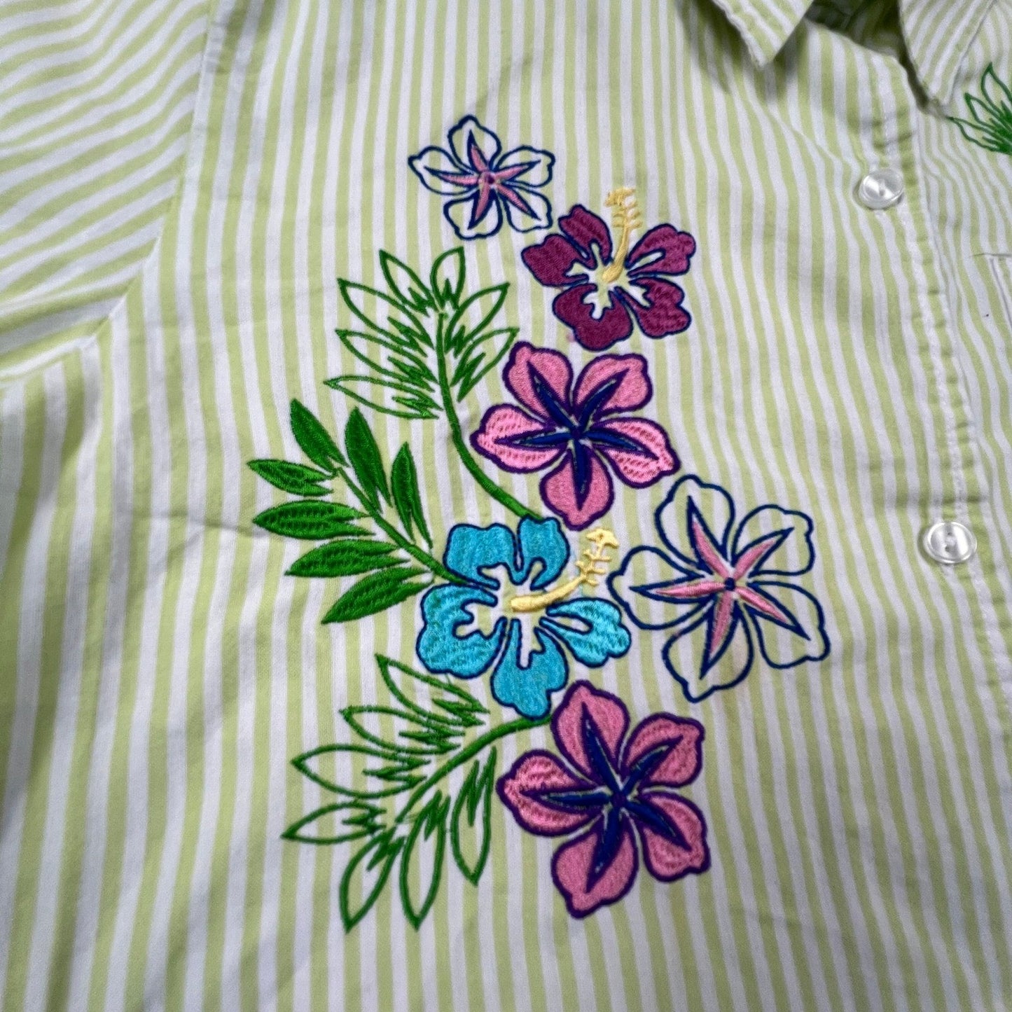 Country Store Button Down Shirt Womens XL Green Striped Floral Embroidered Top