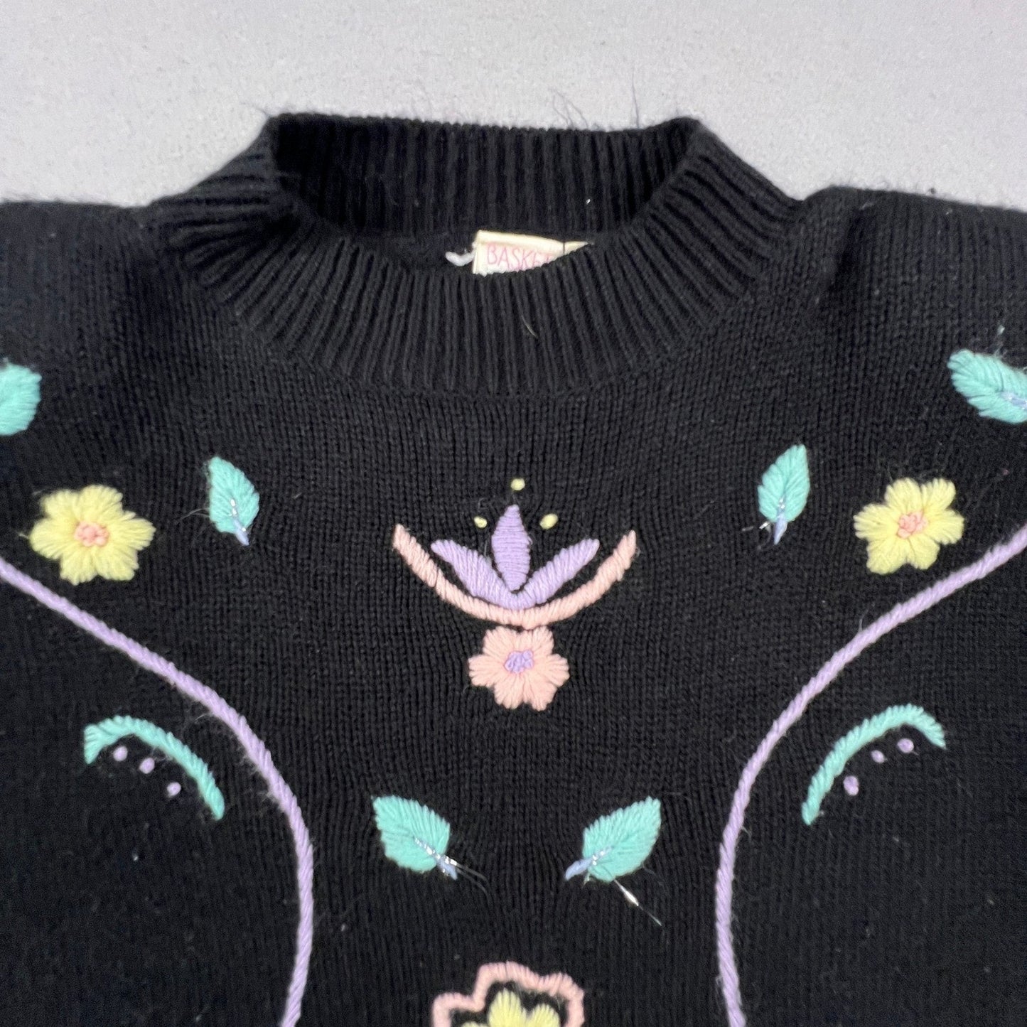 Basket Yarn Sweater Womens Large Black Floral Embroidered Knit Vintage Style
