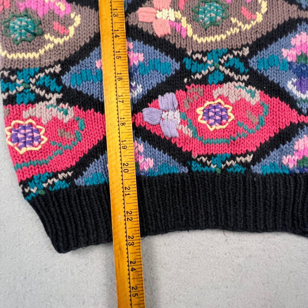 Northern Isles Sweater Womens Small Multi Diamond Floral Hand Knit Vintage 90s