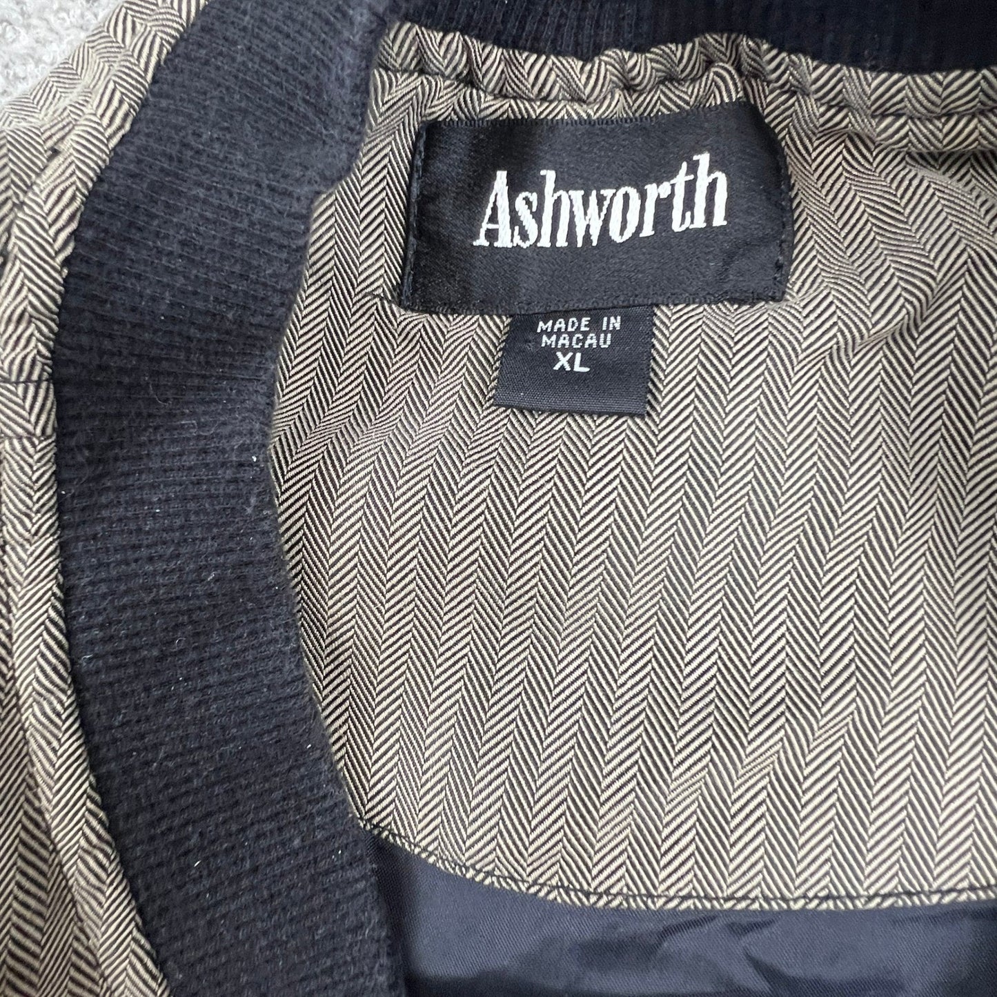 Ashworth Men's V-Neck XL Pullover Olive Herringbone Golf Windshirt Skater
