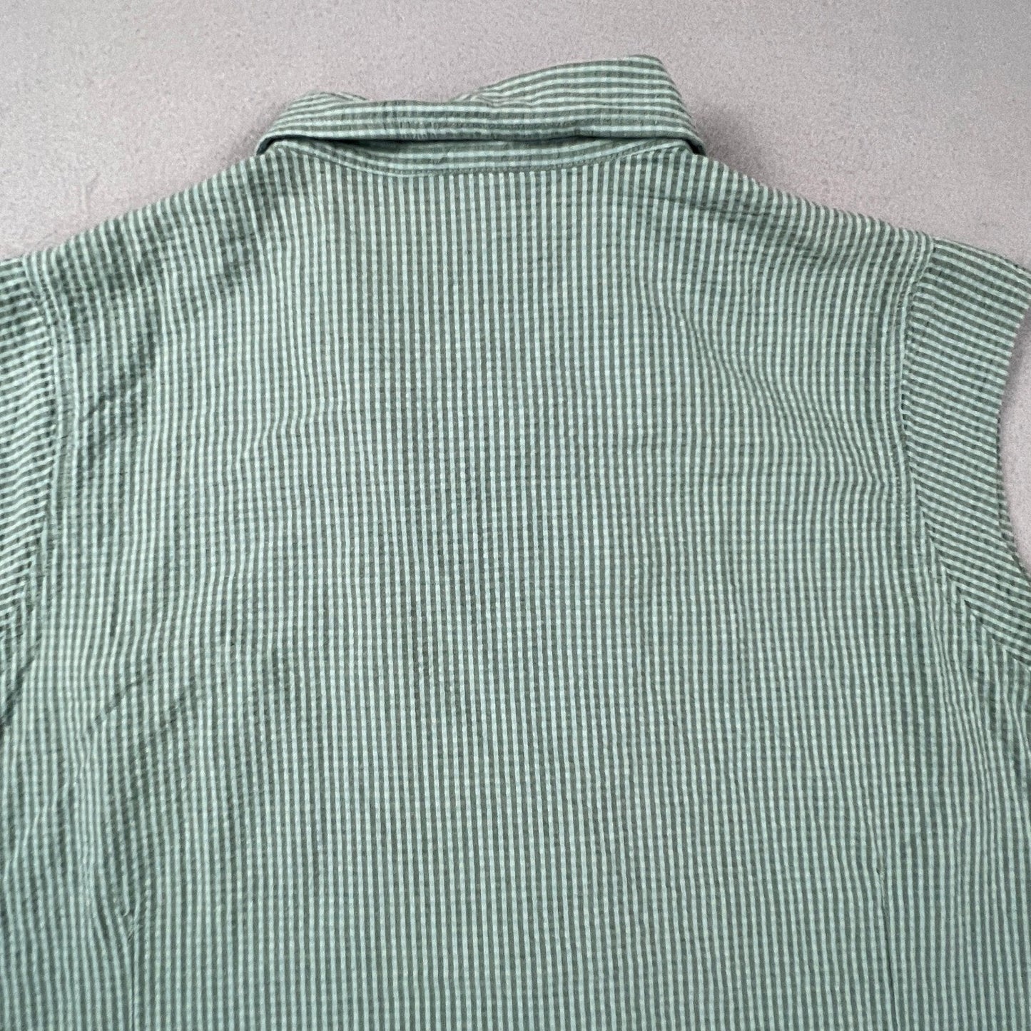 Woolrich Seersucker Shirt Womens XL Green Striped Sleeveless Button Up Outdoor