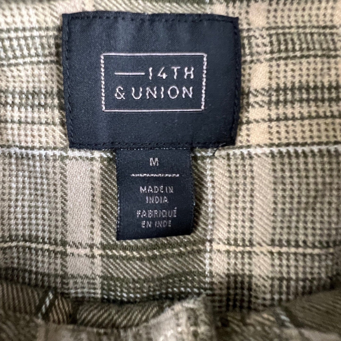 14th & Union Plaid Button Down Mens Size Medium Olive Green Cotton Flannel Style