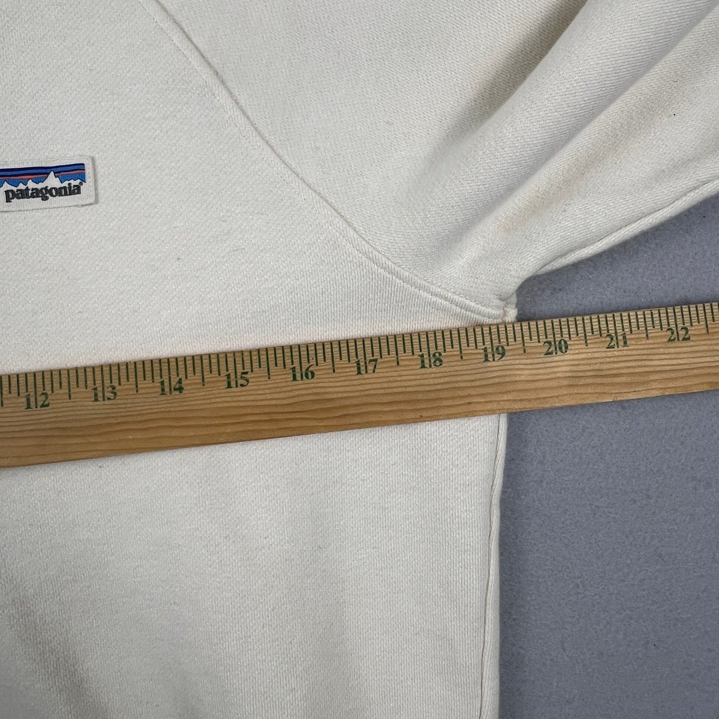 Patagonia Sweatshirt Womens XS Cream Organic Cotton P-6 Logo Crewneck Pullover