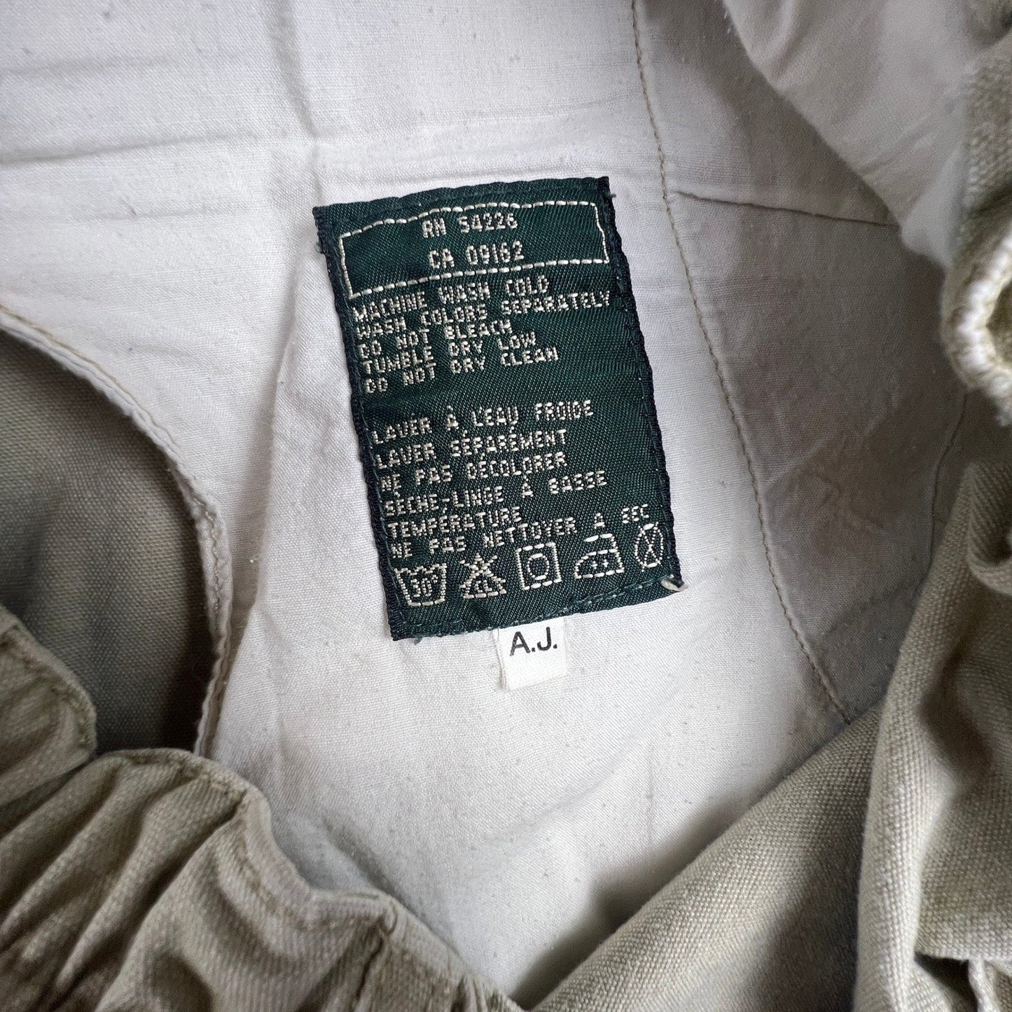 VTG Royal Robbins Canvas Shorts Womens 14 Khaki Pleated Elastic Hiking Outdoor