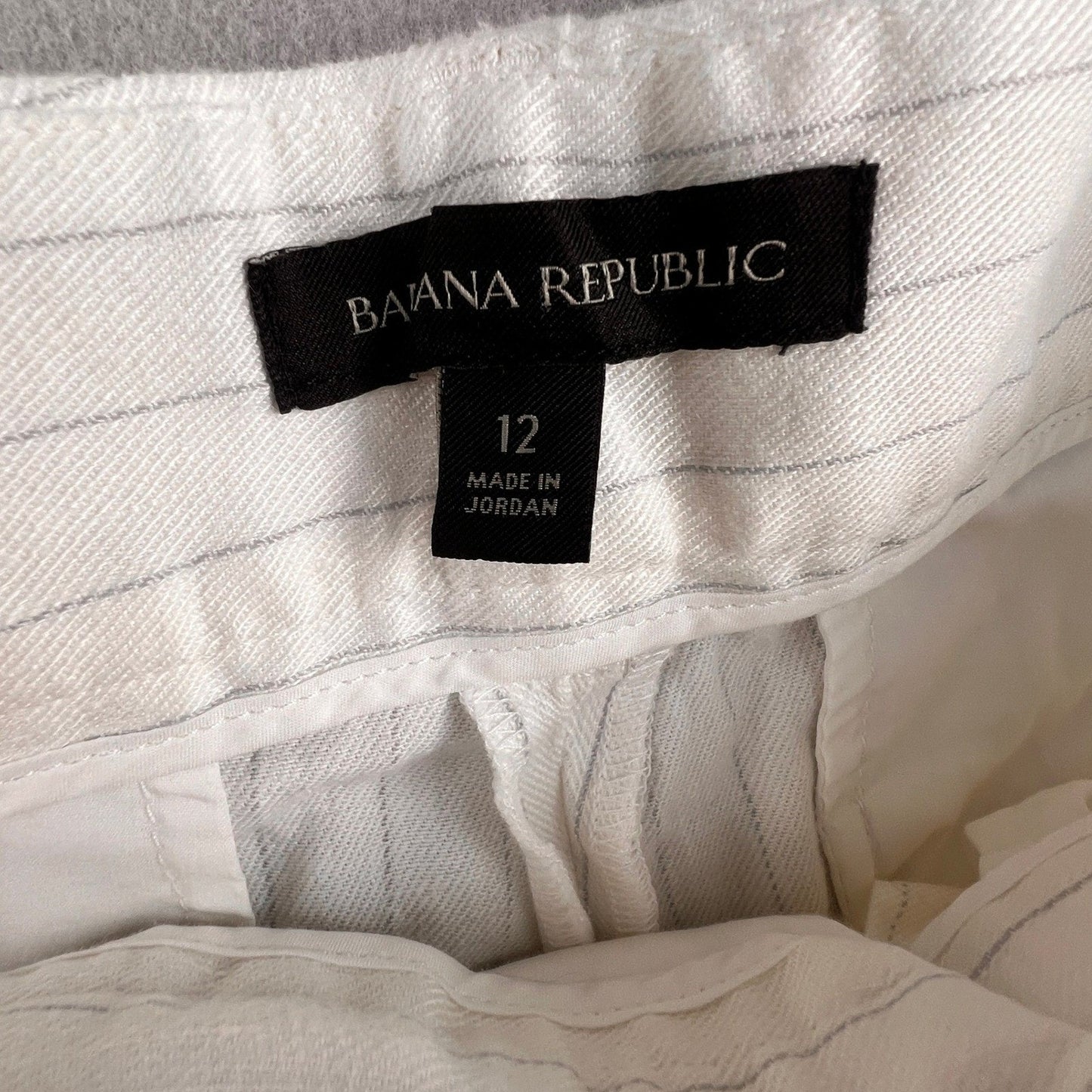 Banana Republic Belted Shorts Women's 12 Pinstripe Linen Blend Pleated Summer