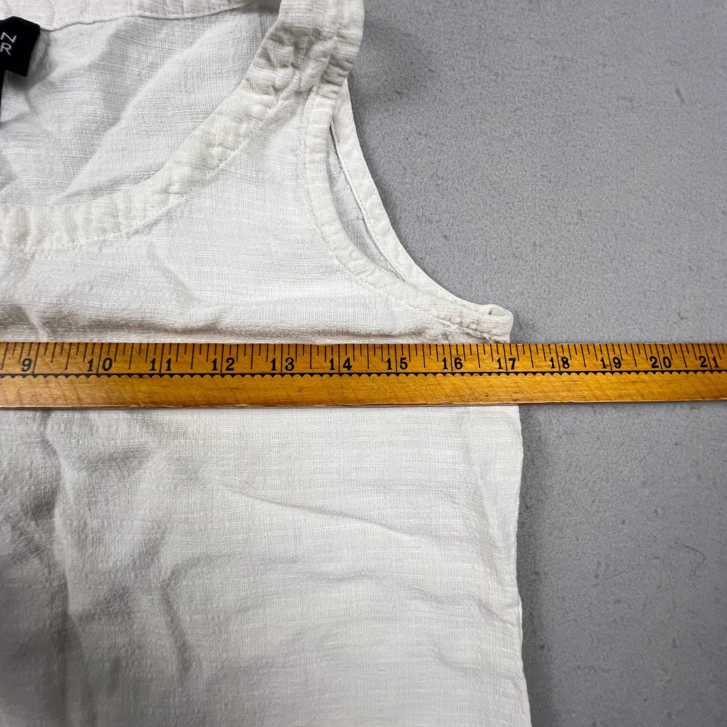 Eileen Fisher Tank Top Womens PS White Linen Blend Sleeveless Slub Shell