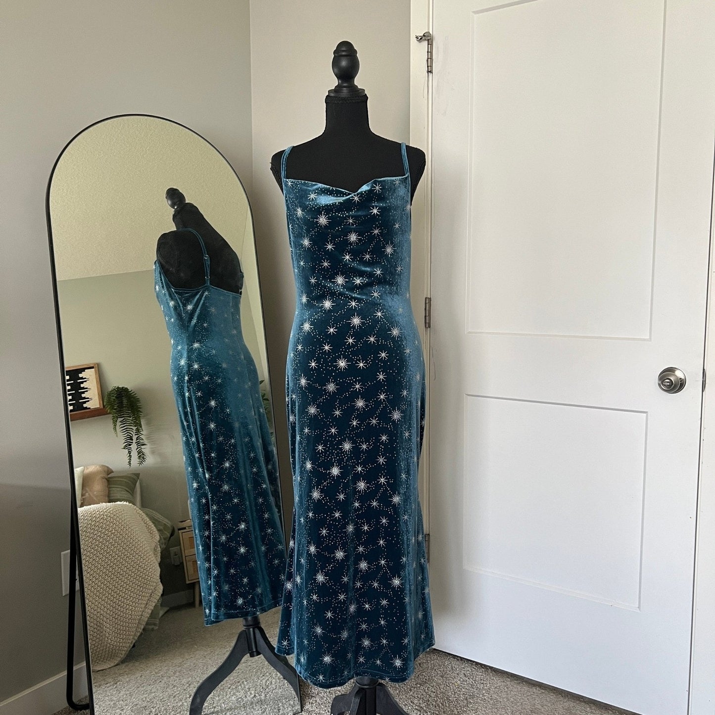 Cider Velvet Maxi Dress Womens Medium Teal Celestial Starburst Cowl Neck Party
