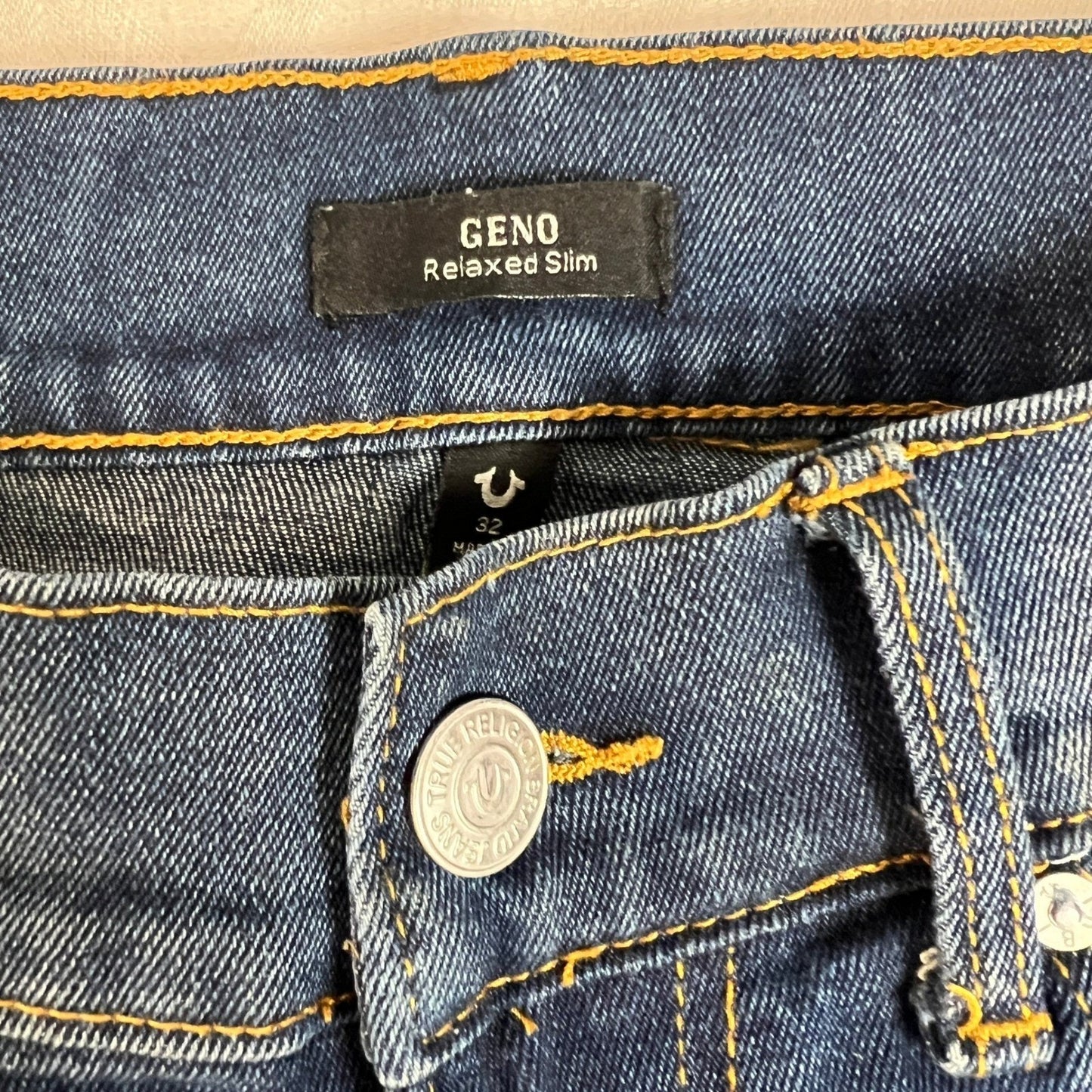 True Religion Geno Jeans Mens 32W Relaxed Slim Blue Wash Denim Y2K Punk