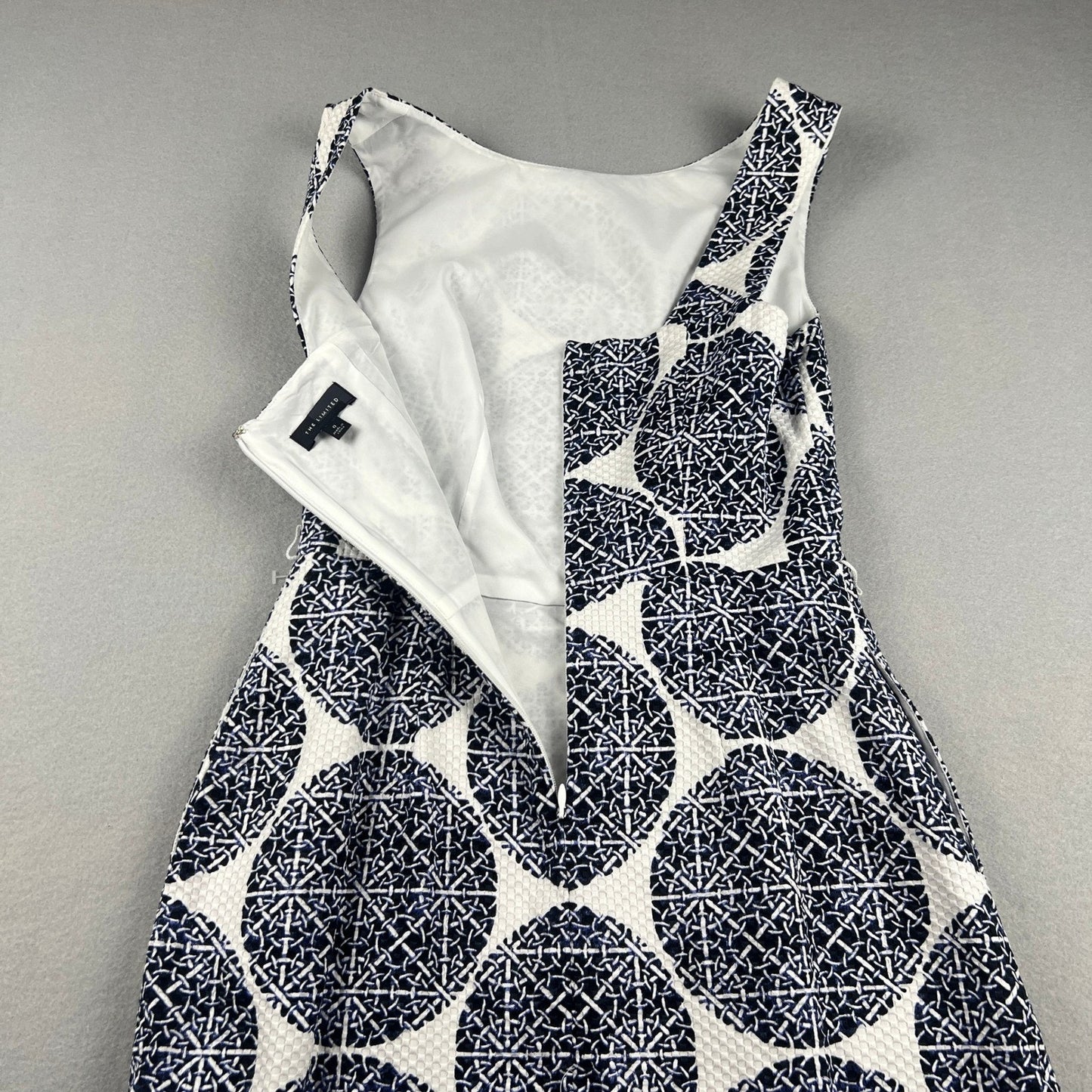 Mod Mini Dress Blue White Geometric Pique Sheath Size 0 Classy Wedding Resort