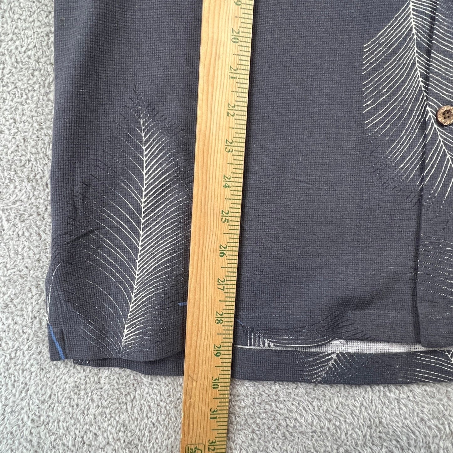 Tommy Bahama Silk Camp Shirt Mens M Navy Blue Tropical Aloha Island Resort Coast
