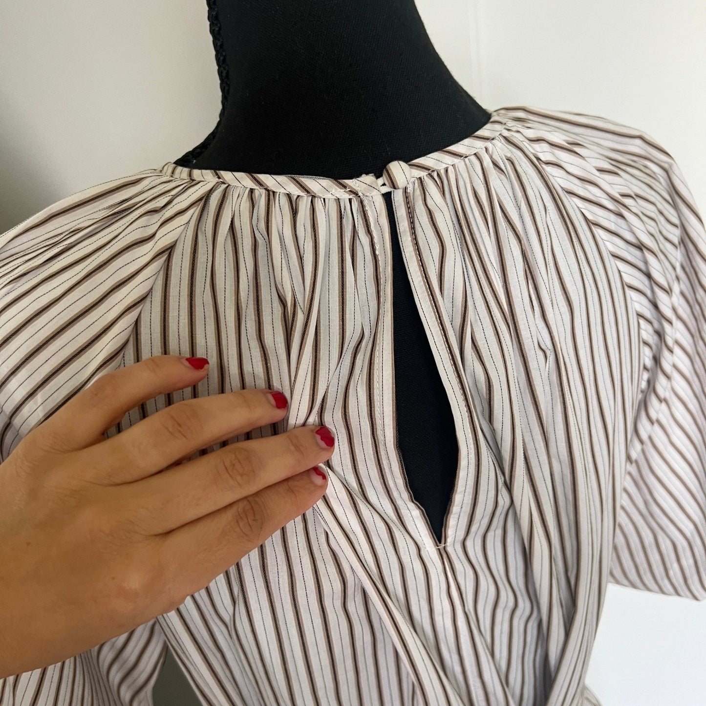 Minkpink Mini Dress Womens XS White Brown Striped Puff Sleeve Tiered Boho Summer