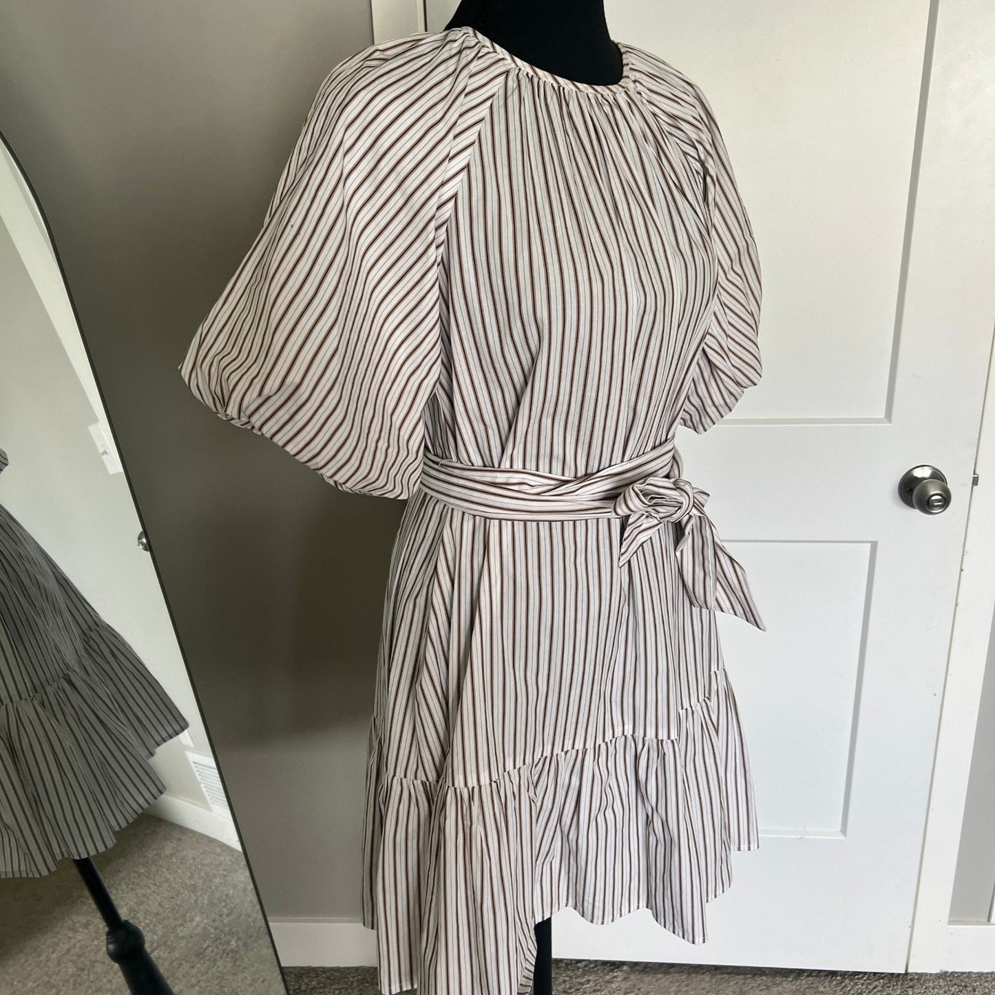 Minkpink Mini Dress Womens XS White Brown Striped Puff Sleeve Tiered Boho Summer