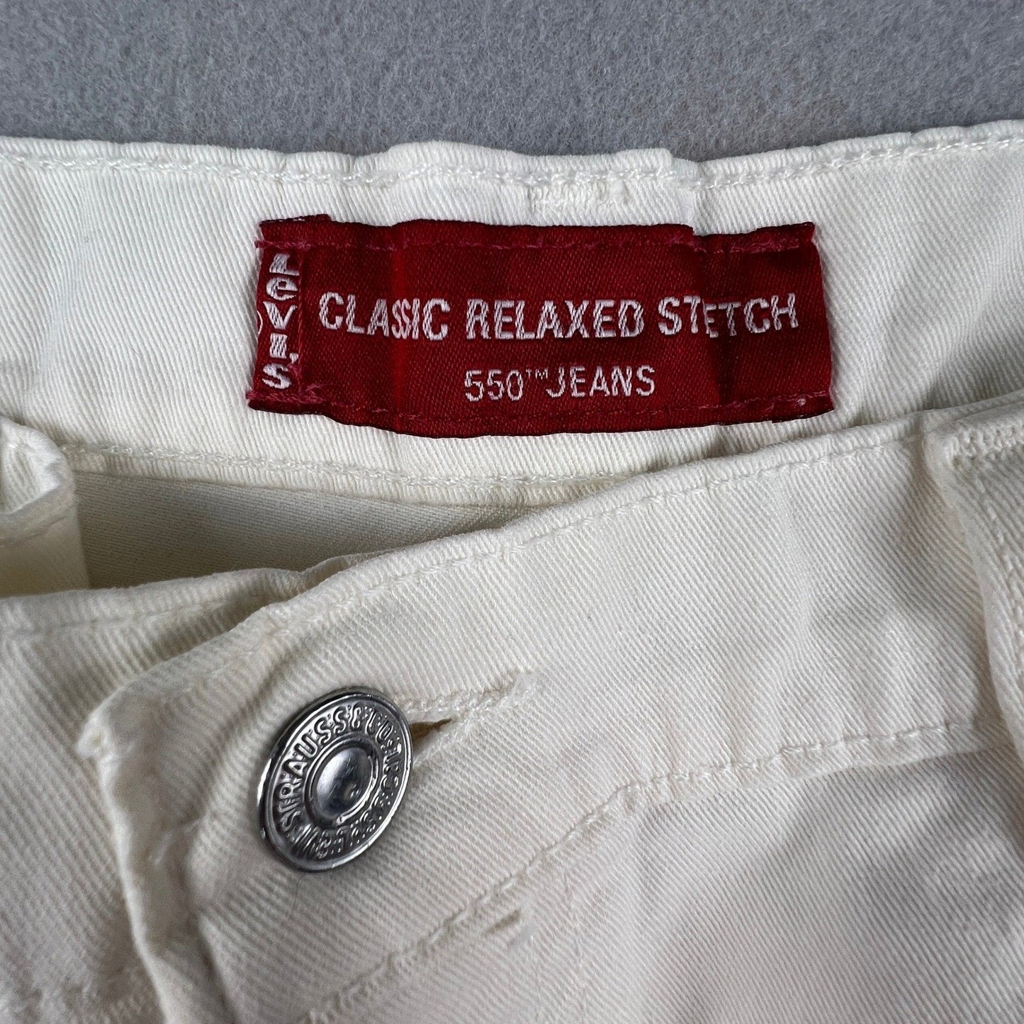 Levi's 550 Relaxed Fit Jeans Womens 10 White Stretch Tapered Leg High Rise Denim