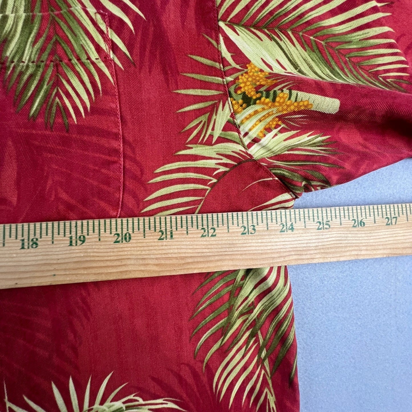 Tommy Bahama Button Up Shirt Mens XL Red Silk Palm Tropical Hawaiian Camp Aloha