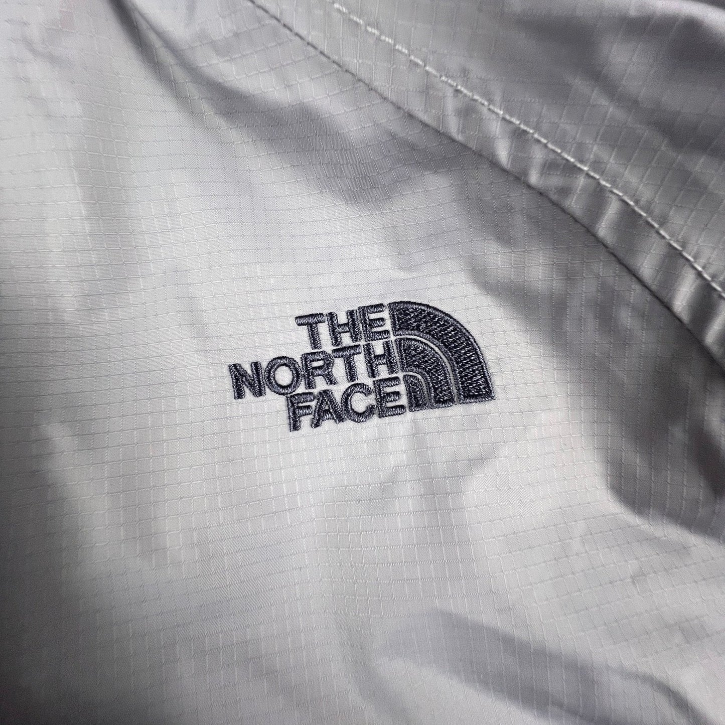 The North Face HyVent Rain Jacket Womens L Hooded Ripstop Windbreaker Hike