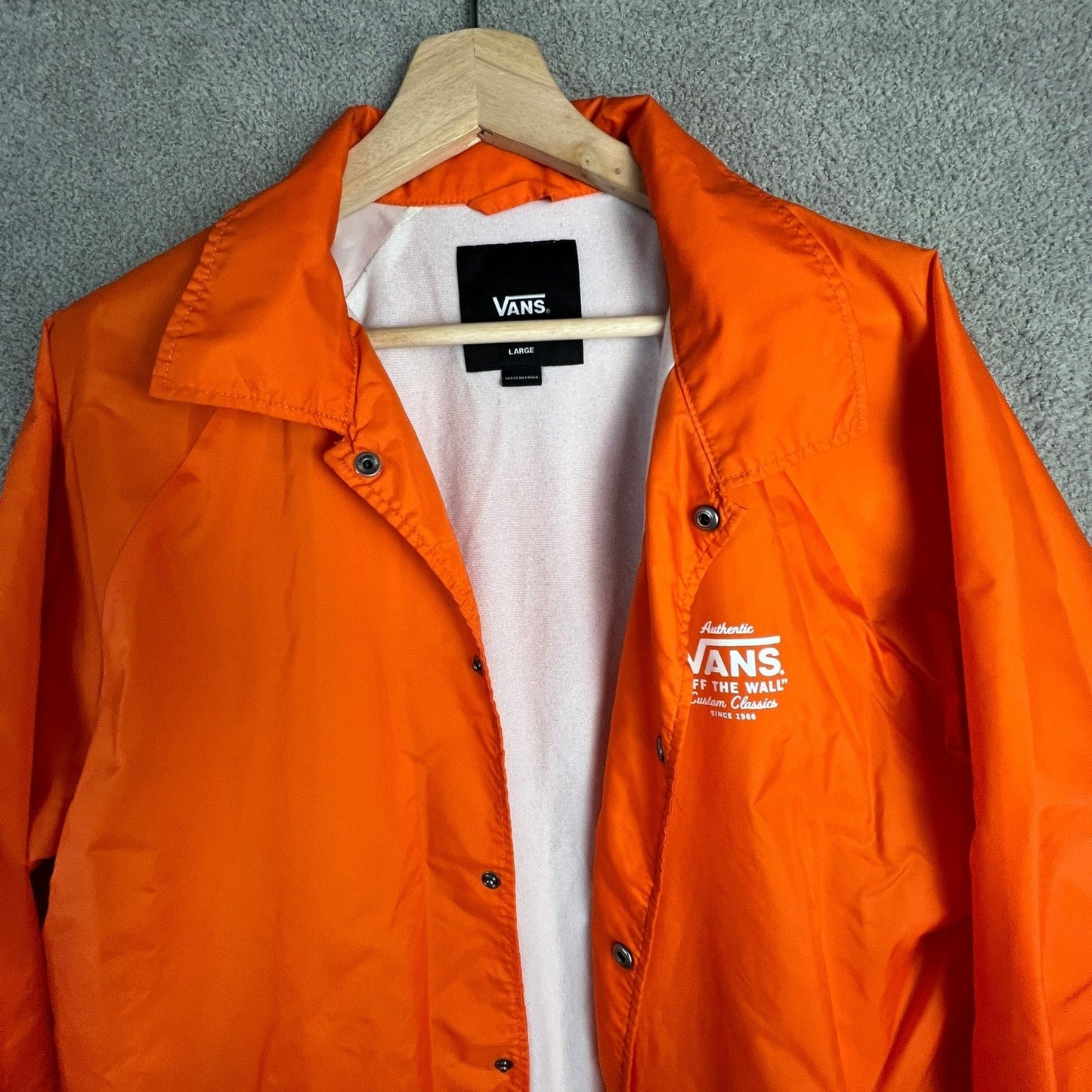 Vans Torrey Coaches Jacket Mens Large Orange Snap Button Windbreaker VN0002MUYDW