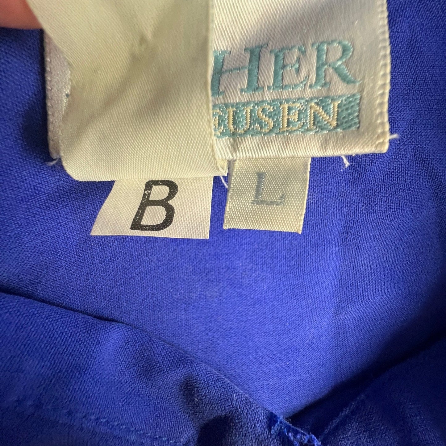 VTG Van Heusen Silk Button Up Shirt Womens Large Blue Long Sleeve Blouse Office Chic