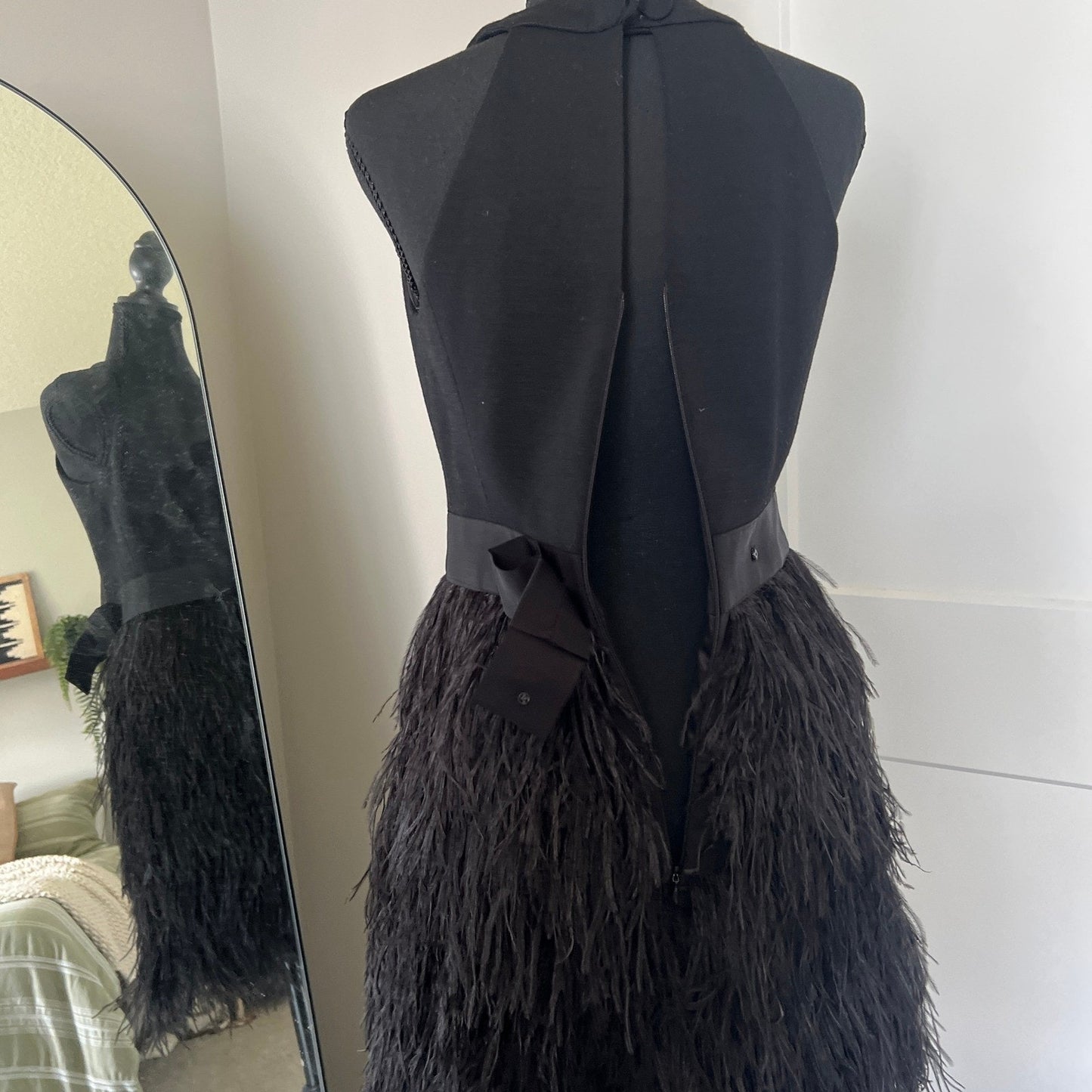 Milly Mini Dress Womens 2 Feather Black Halter Sleeveless Cocktail Party Glam