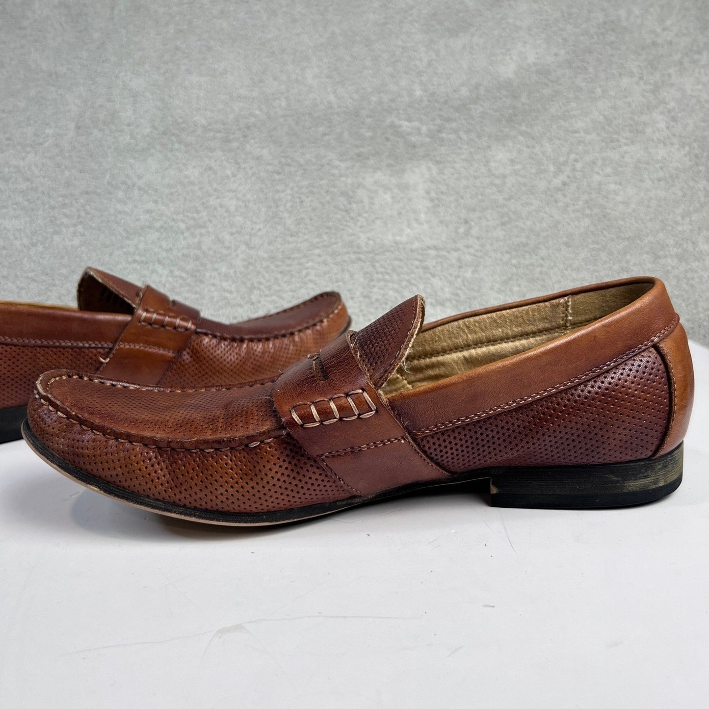 Steve Madden Leather Dress Shoes Men's Size 10 Casual Loafers Perforated Slip-on