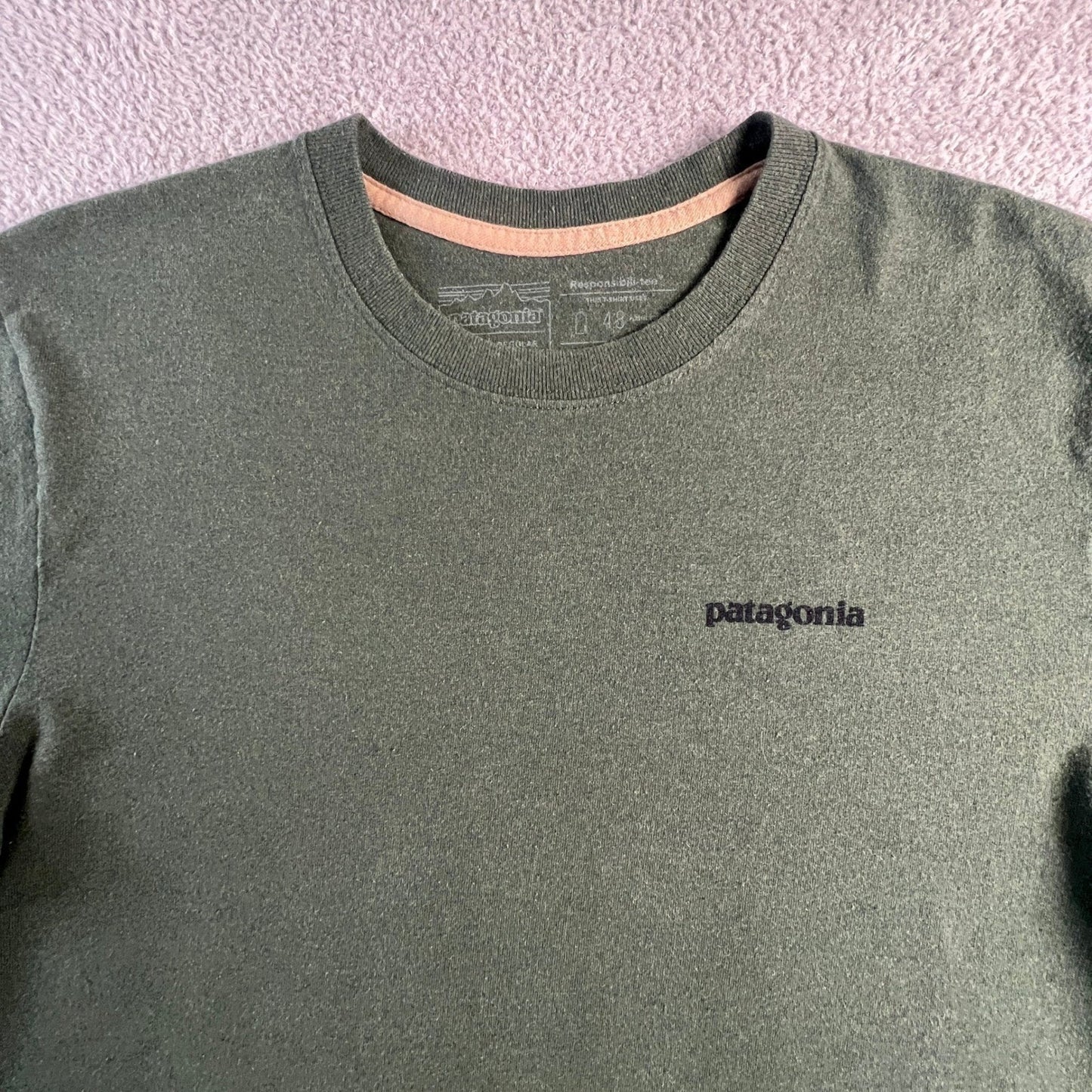 Patagonia Long Sleeve Shirt Mens Medium P-6 Logo Responsibili-Tee Green