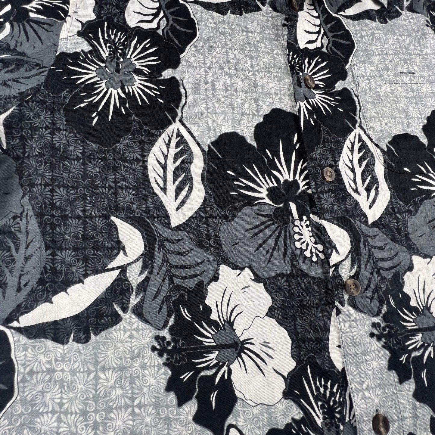 Hawaiian Hibiscus Floral Shirt Mens LT Black White Short Sleeve Tropical Aloha