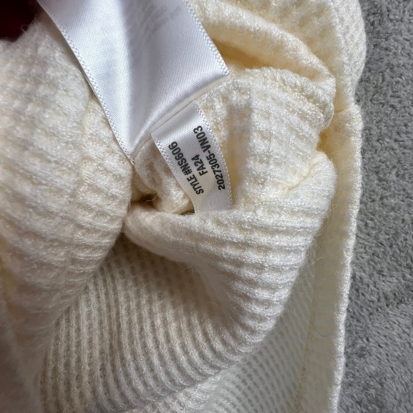 Madewell Waffle Knit Mock Neck Raglan Top XS Cream Minimalist Casual Chic Costal