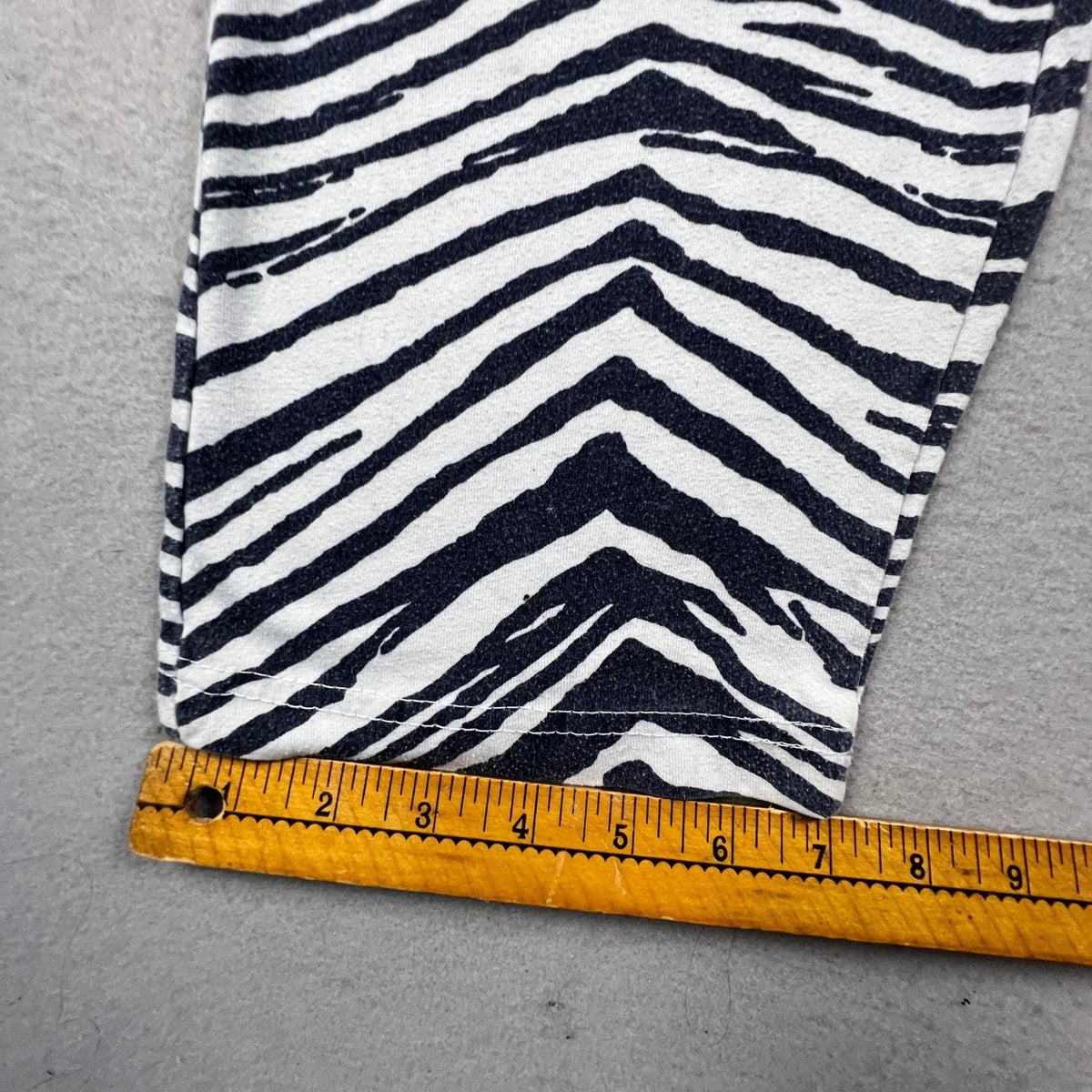 Zubaz Zebra Print Pants Mens Medium Black White Tapered Retro Loungewear Joggers